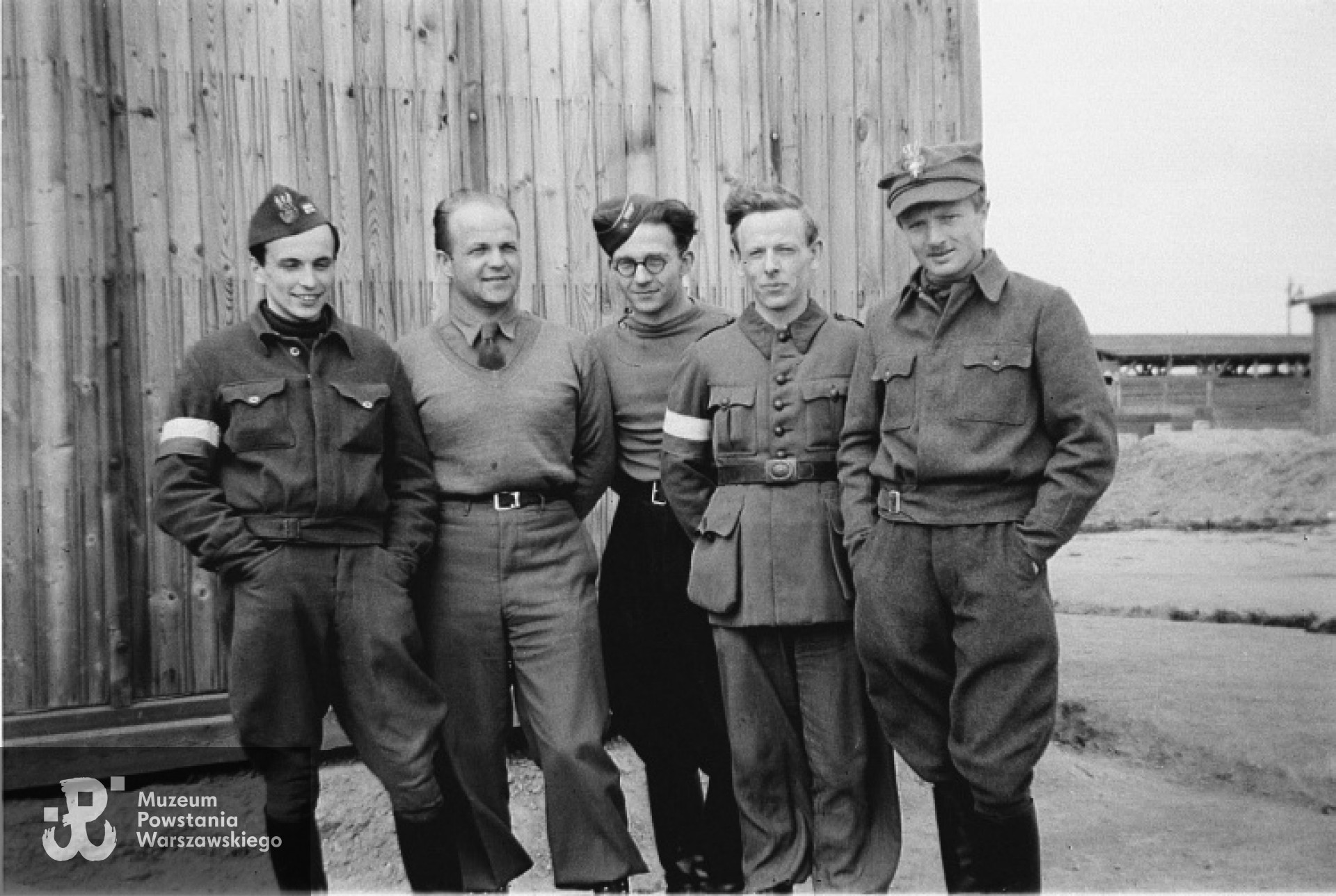 Wiosna 1945 r. Wacław Sitkowski (w środku) po wyzwoleniu IV B Zeithain