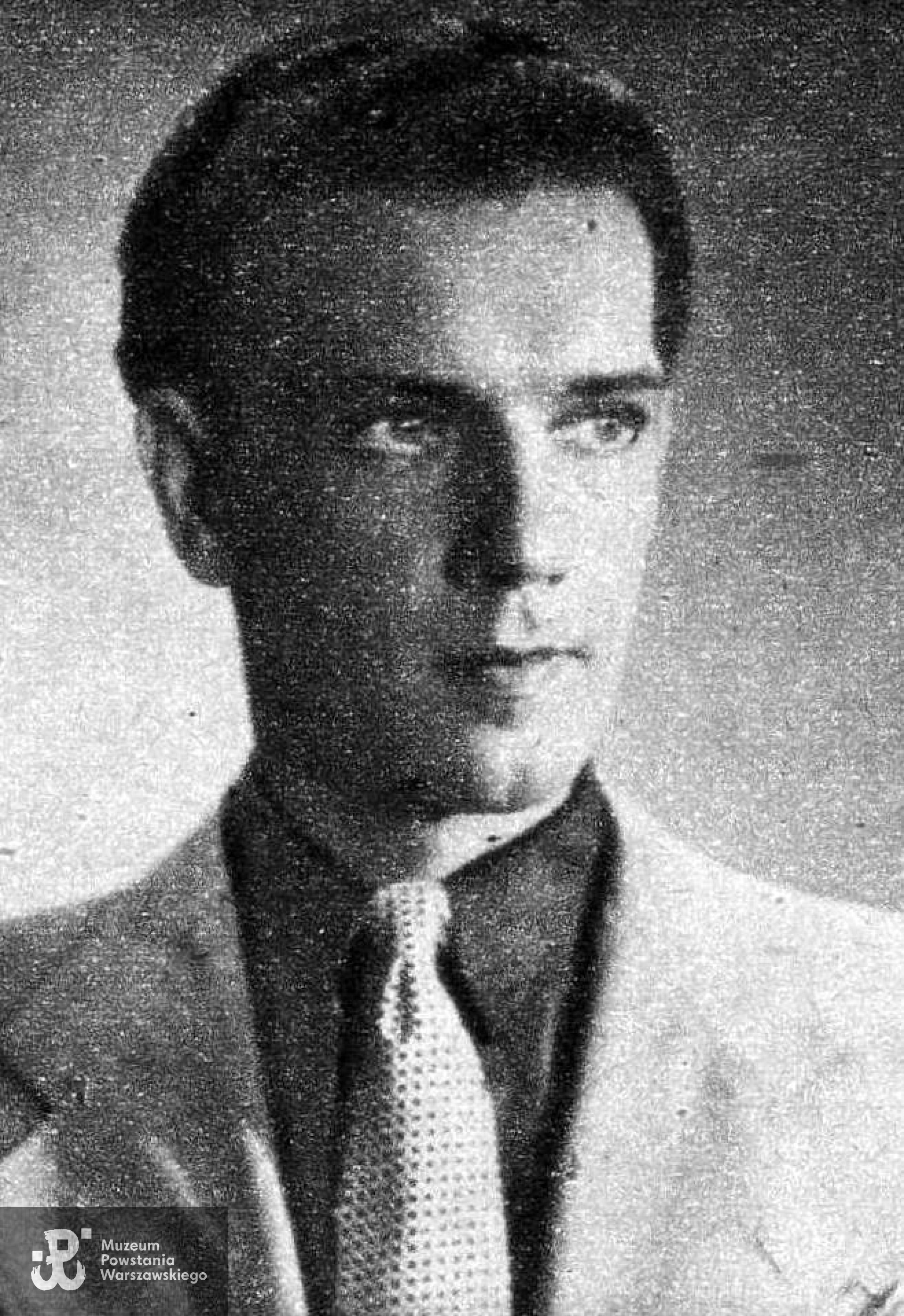 Mieczysław Milecki, właściwie Mieczysław Loretz (1907-1988). Na zdjęciu w filmie "Dwie Godziny" (1946). <i>Fot. Wikimedia Commons - domena publiczna. </i>