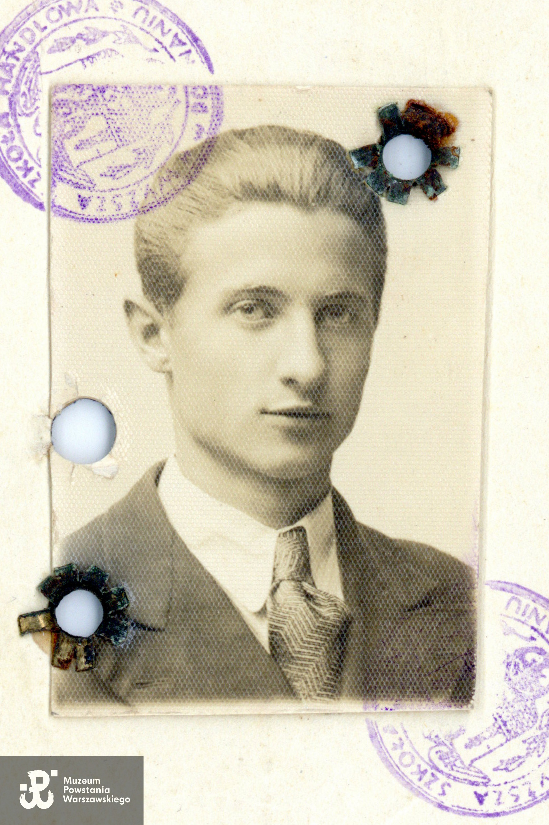 Ze zbiorów rodzinnych,  udostępnił p. Sławomir Nowotny