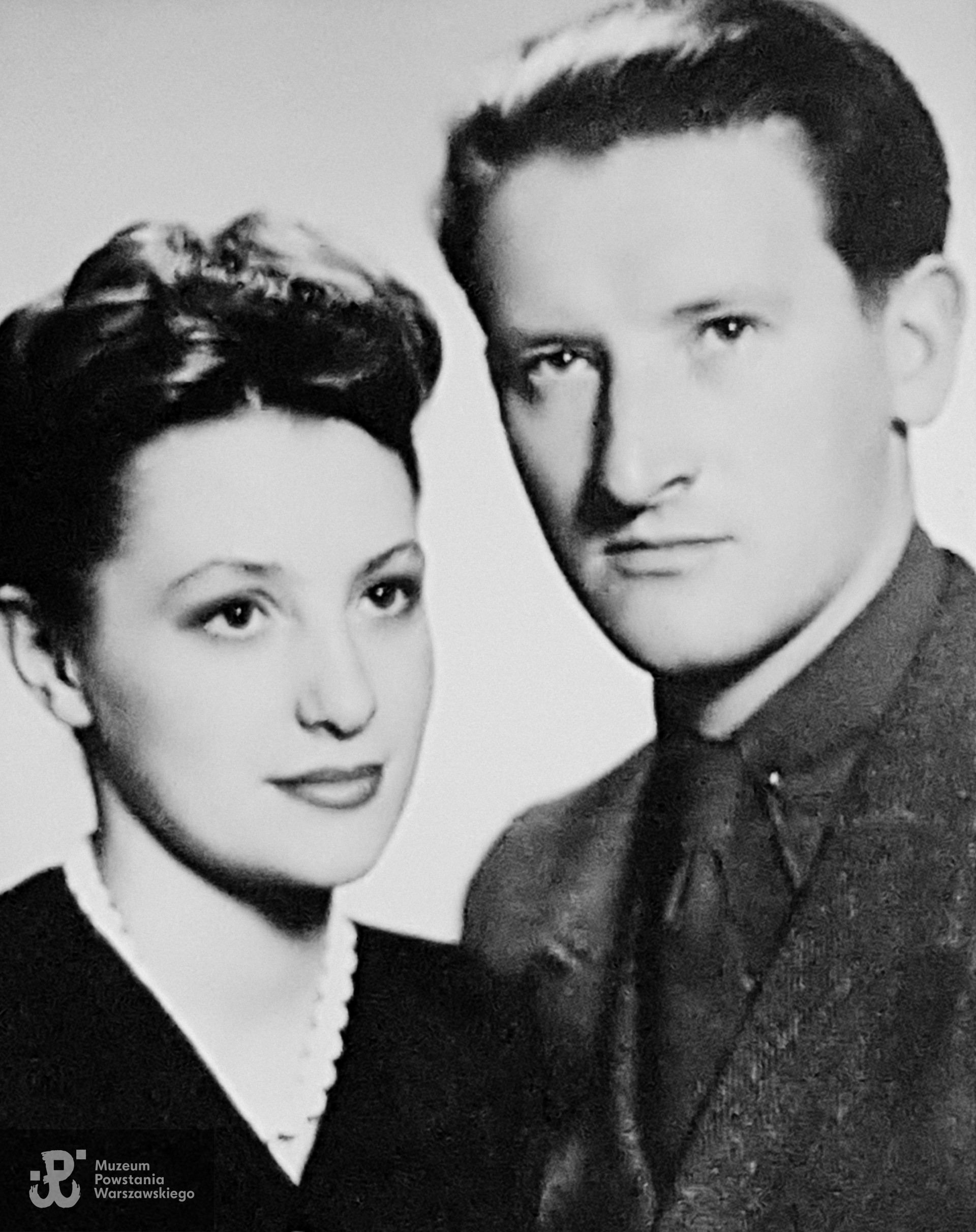  Fotografia ślubna. Ze zbiorów  p. Iwony Wojnicz-Smyki.