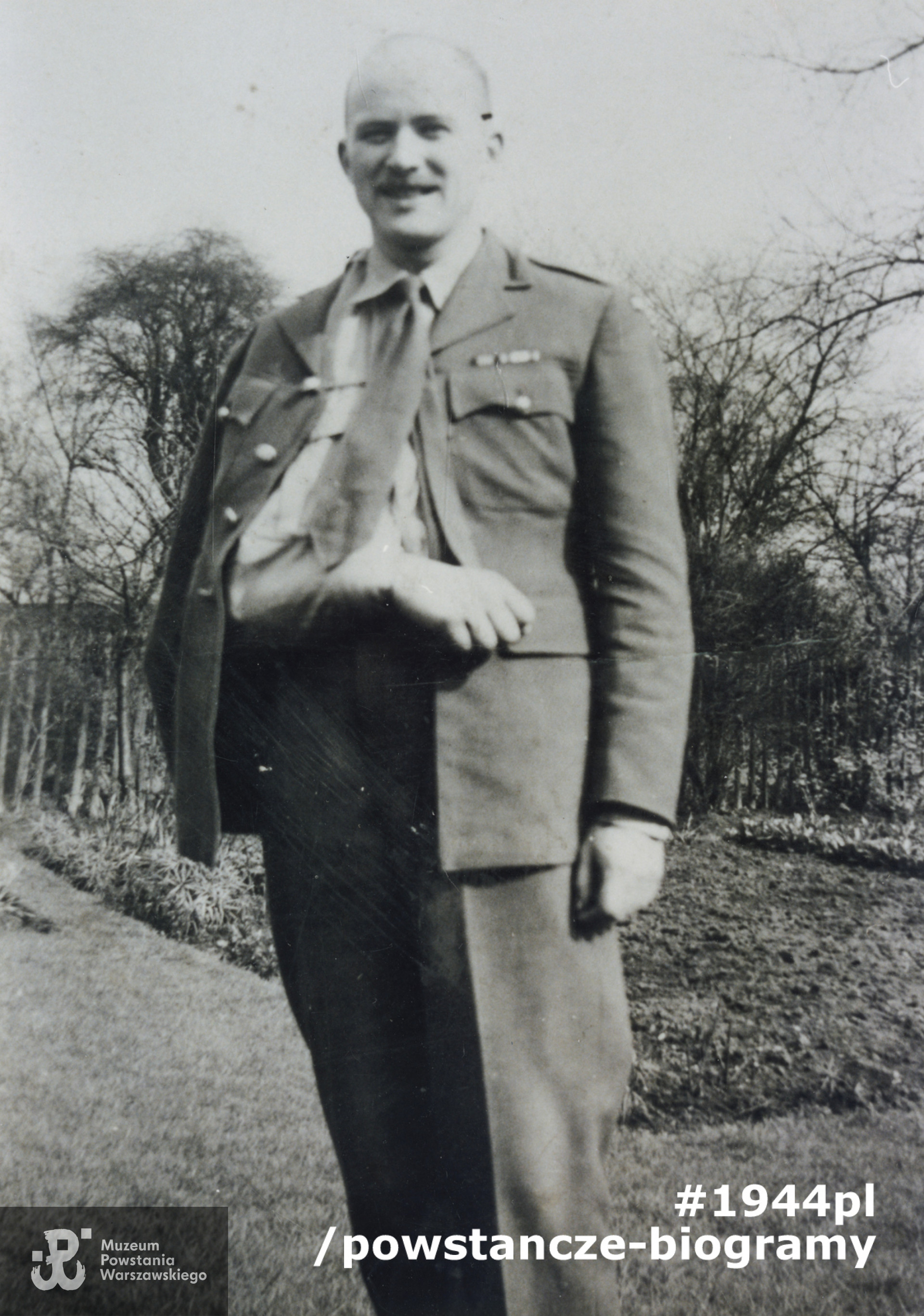 Fotografia z okresu II wojny światowej - 1945 rok,  Wielka Brytania. Fot. ze zbiorów Muzeum Powstania Warszawskiego, sygn.  MPW-IS/778