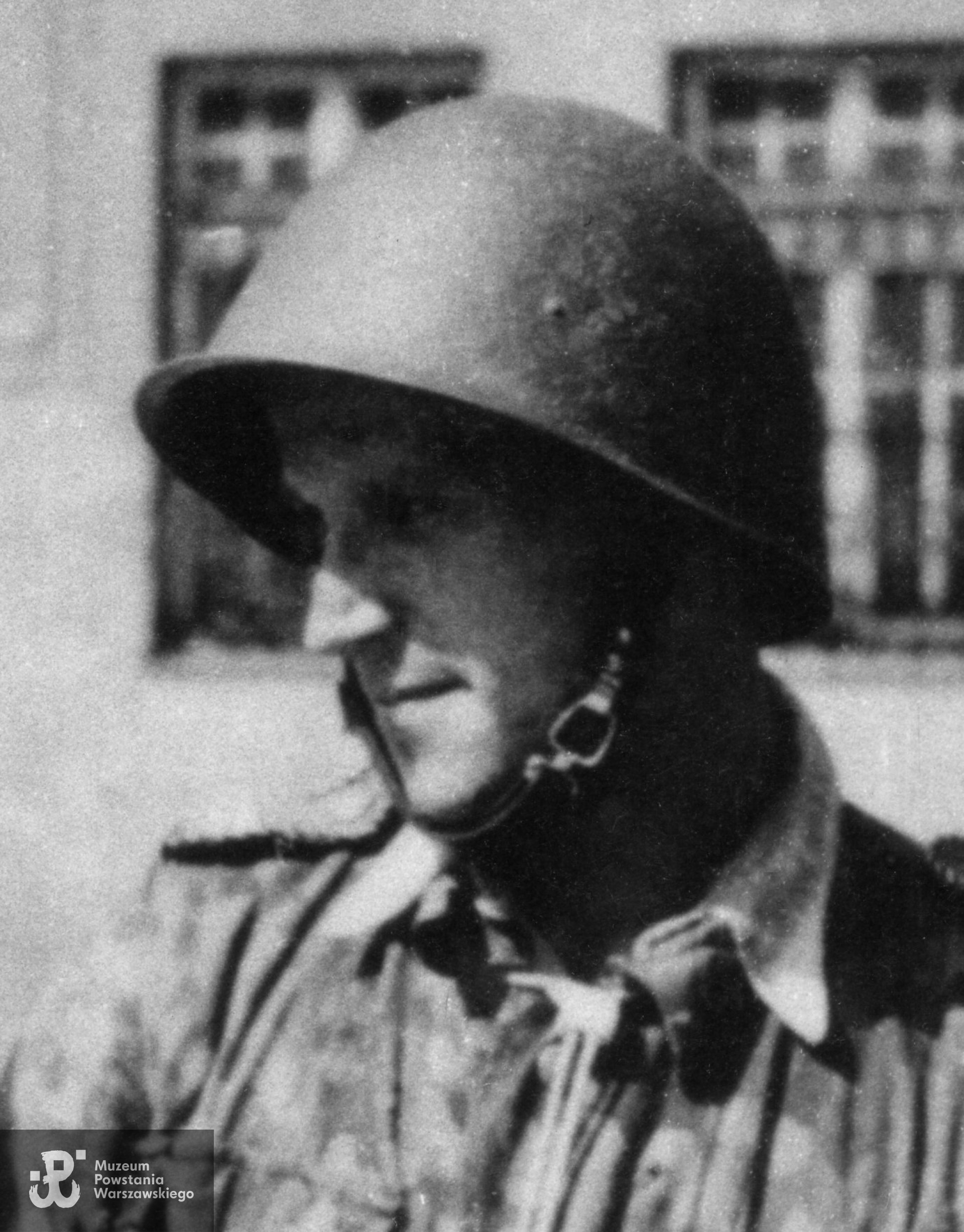 kpr. pchor. Jerzy Małko "Wyganowski" (1921-1944). Fragment szerszego ujęcia. Fot. ze zbiorów Muzeum Powstania Warszawskiego, sygn. MPW-IK/1520