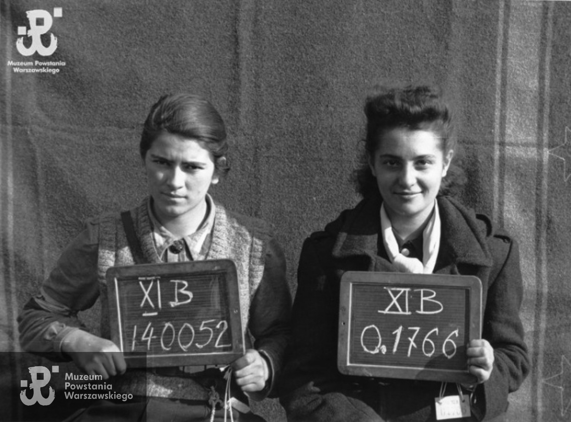 Fotografia ze Stalagu  XI B Fallingbostel. 140052 łącz. Jadwiga Chruściel, 0.1766 ppor. Iwona Wojnicz "Iwona".