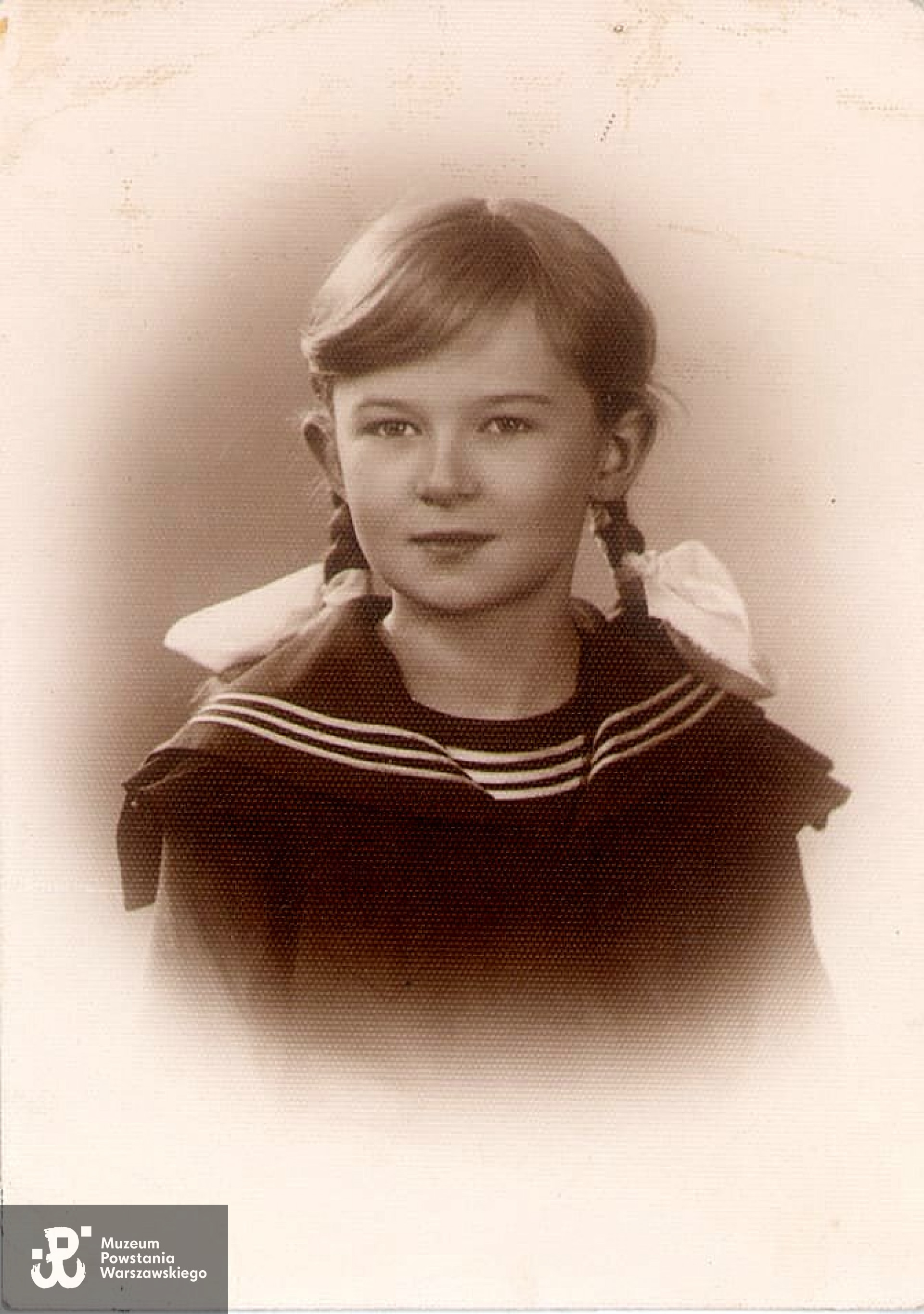 Anna Teresa Wyganowska  - początek lat 30-tych XX w. Zbiory Archiwum Akt Nowych w Warszawie, skan w mediach społecznościowych  udostępnił p. Mariusz Olczak