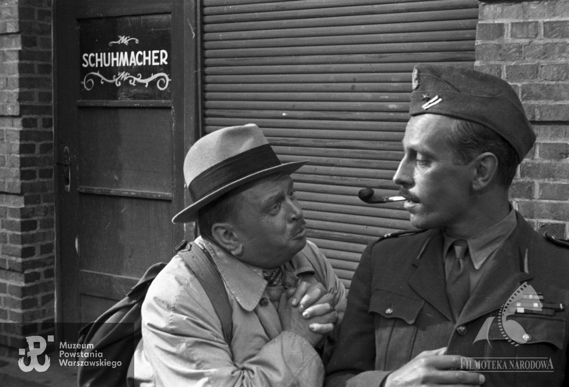 "Godziny nadziei" (1955). Z Kazimierzem Szubertem. Fot. ze zbiorów Filmoteki Narodowej - Instytut  Audiowizualny (FINA)