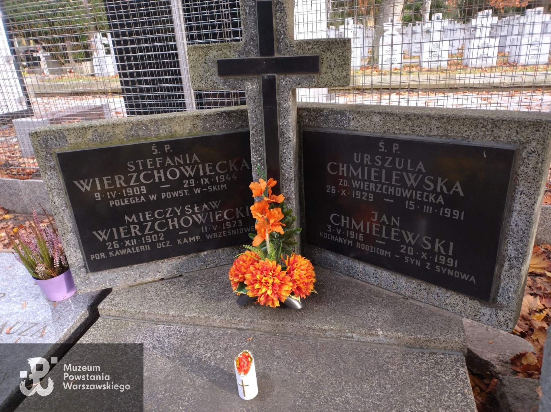 Warszawa, Cmentarz Wojskowy na Powązkach, kwatera B 29, rząd 1, grób 5. Fot. udostępnił p. Marcin Chmielewski