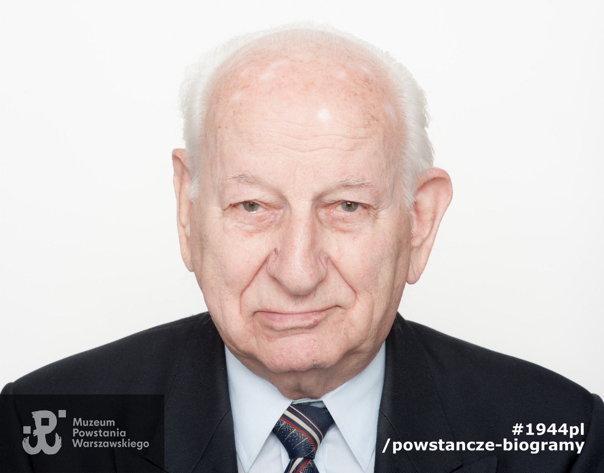 Andrzej Dławichowski „Andrzej”. Zdjęcie z serii portretów Powstańców Warszawskich wykonanych w ramach projektu "1944/70/2014" realizowanego przez grupę WWPHOTO dla uczczenia 70. rocznicy wybuchu Powstania Warszawskiego. Muzeum Powstania Warszawskiego, 22.07-04.08 2013.