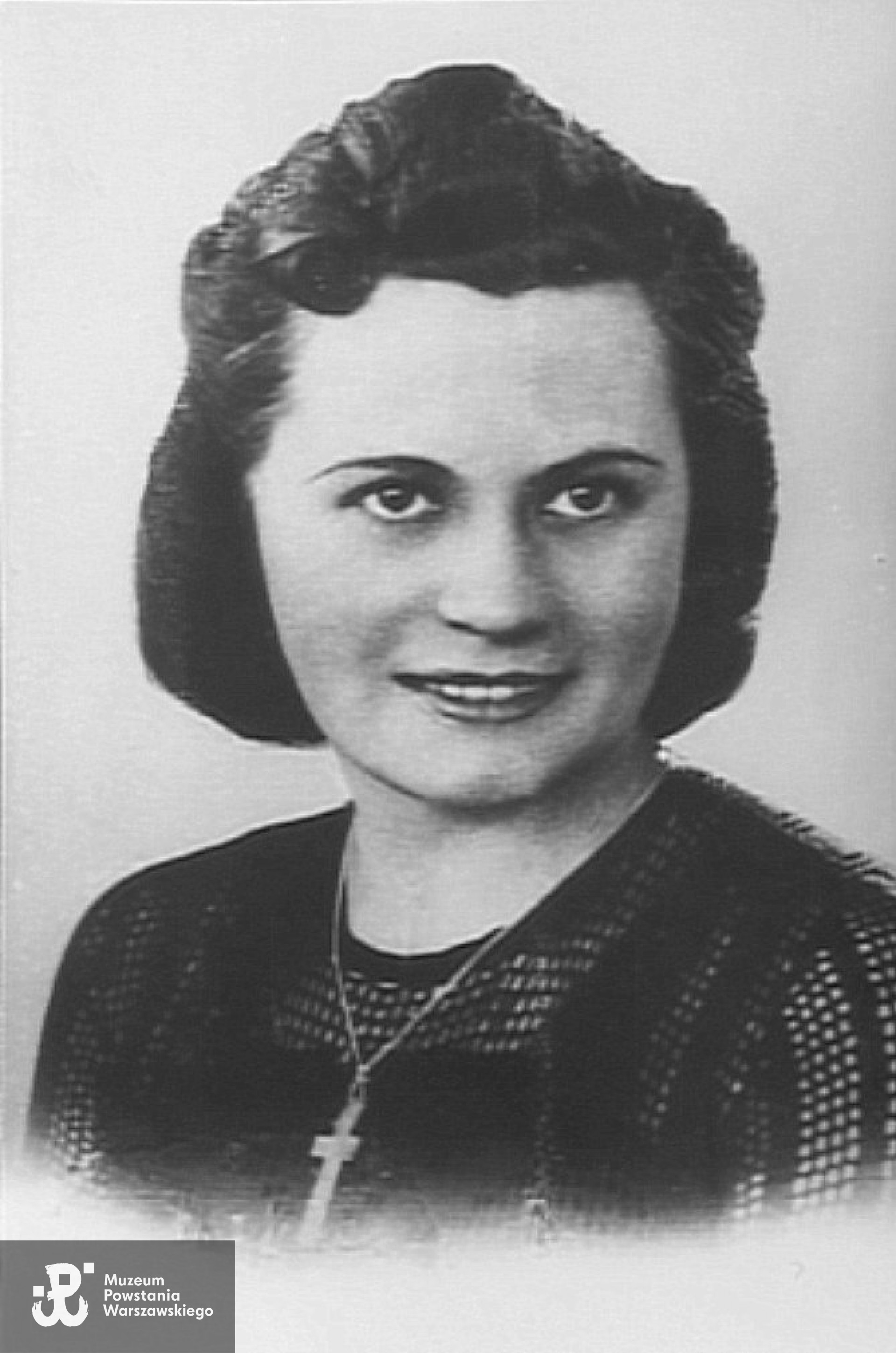 sanitariuszka Eugenia Komendarczyk  "Wanda" (1925-1944). Fot. z archiwum rodzinnego siostry, p. Blandyny Ziółkowskiej z d. Komendarczyk ps. "Janina", "Blanka". Udostępnienie poprzez dział Archiwum Historii Mówionej