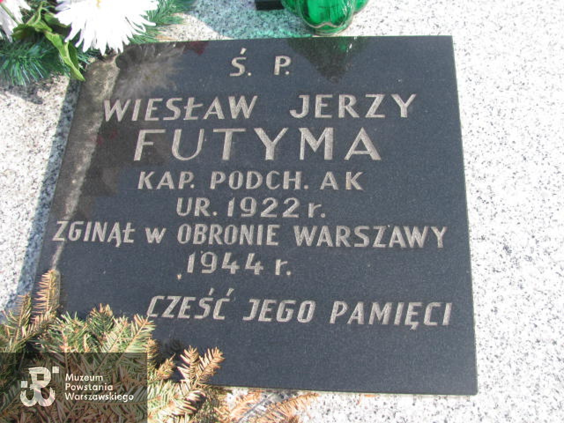 Źródło: https://grobonet.com/p/warszawaczerniakowski/16337/wieslaw-jerzy-futyma-1922-warszawa-czerniakowski