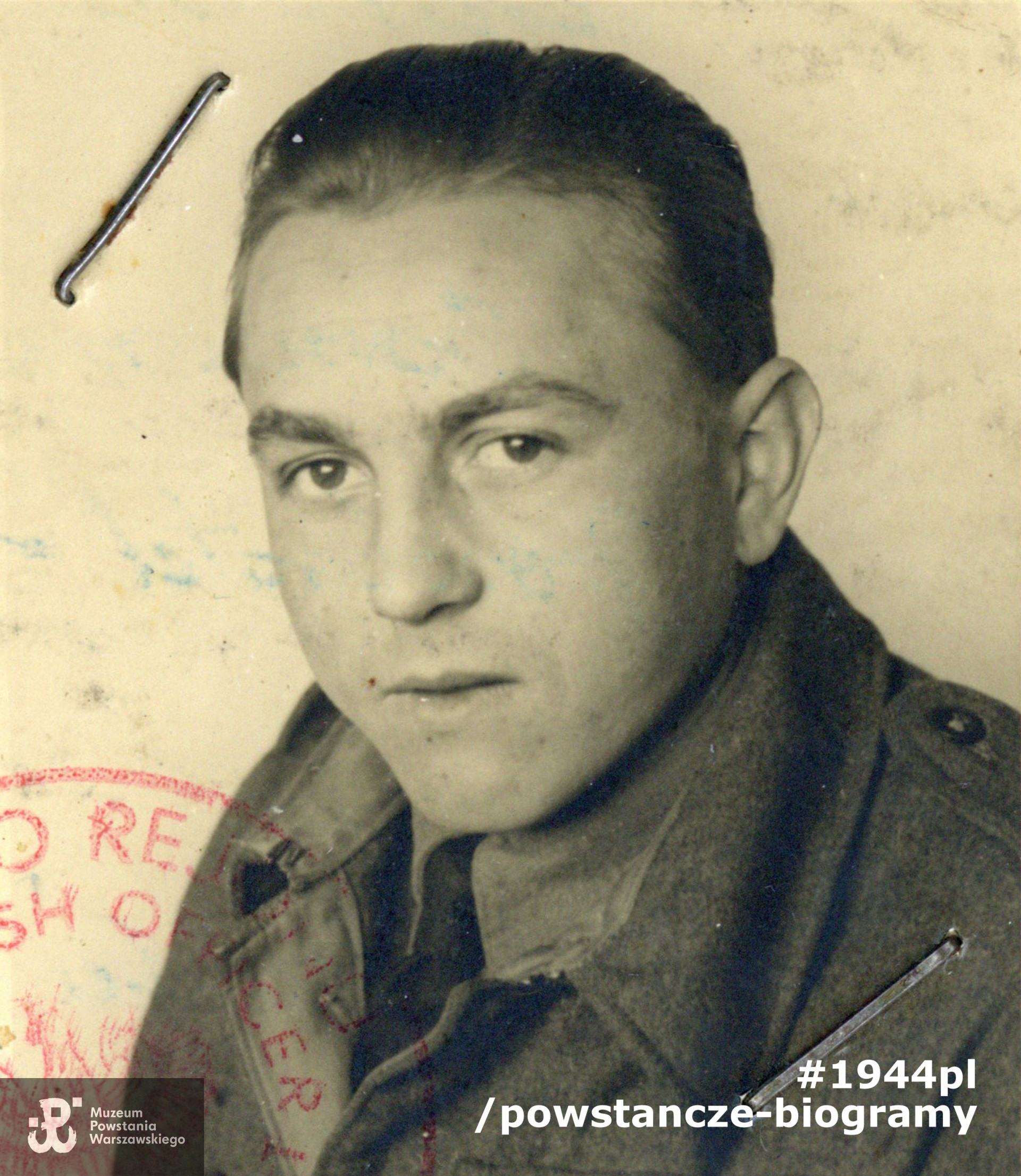 strz. Jan Widera „Wisła”. Fotografia wykonana po wyzwoleniu, lata 1945-1946. Zdjęcie pochodzi z dokumentów z tamtego okresu. Ze zbiorów Muzeum Powstania Warszawskiego, sygn. P/7577/12