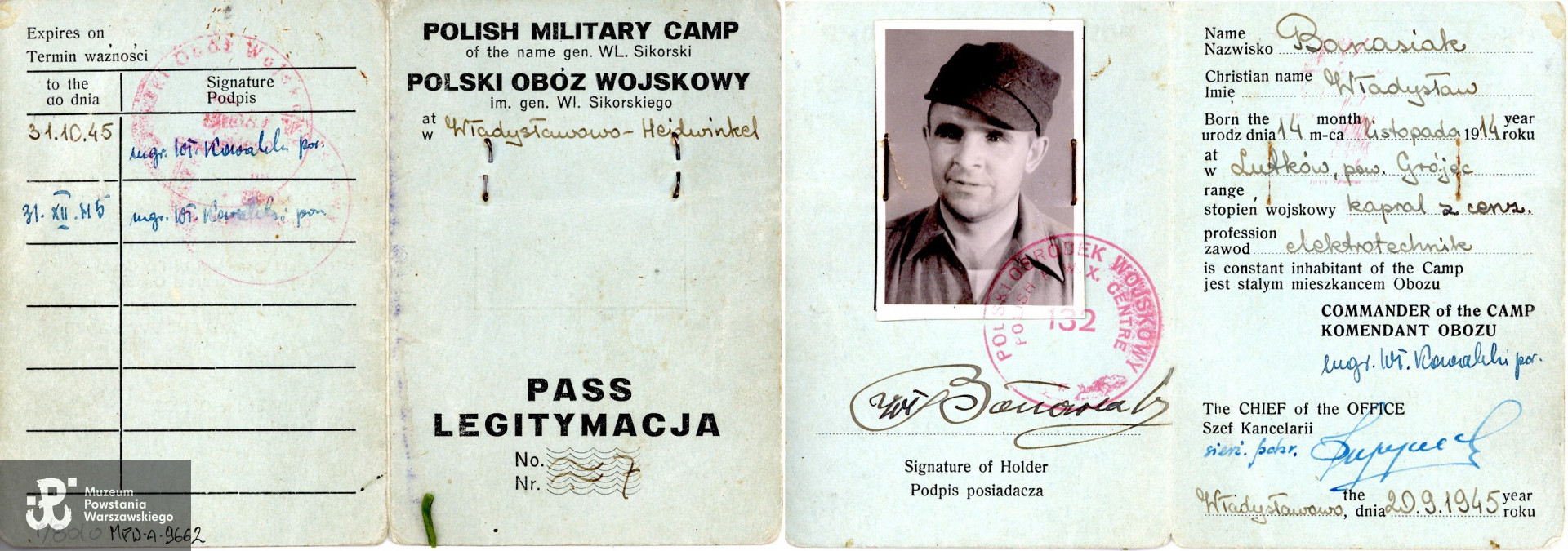 Legitymacja wystawiona Polskim Obozie Wojskowym im. W. Sikorskiego w 1945 roku, należąca do Władysława Banasiaka. Zbiory Muzeum Powstania Warszawskiego; sygn. MPW-A-9662.