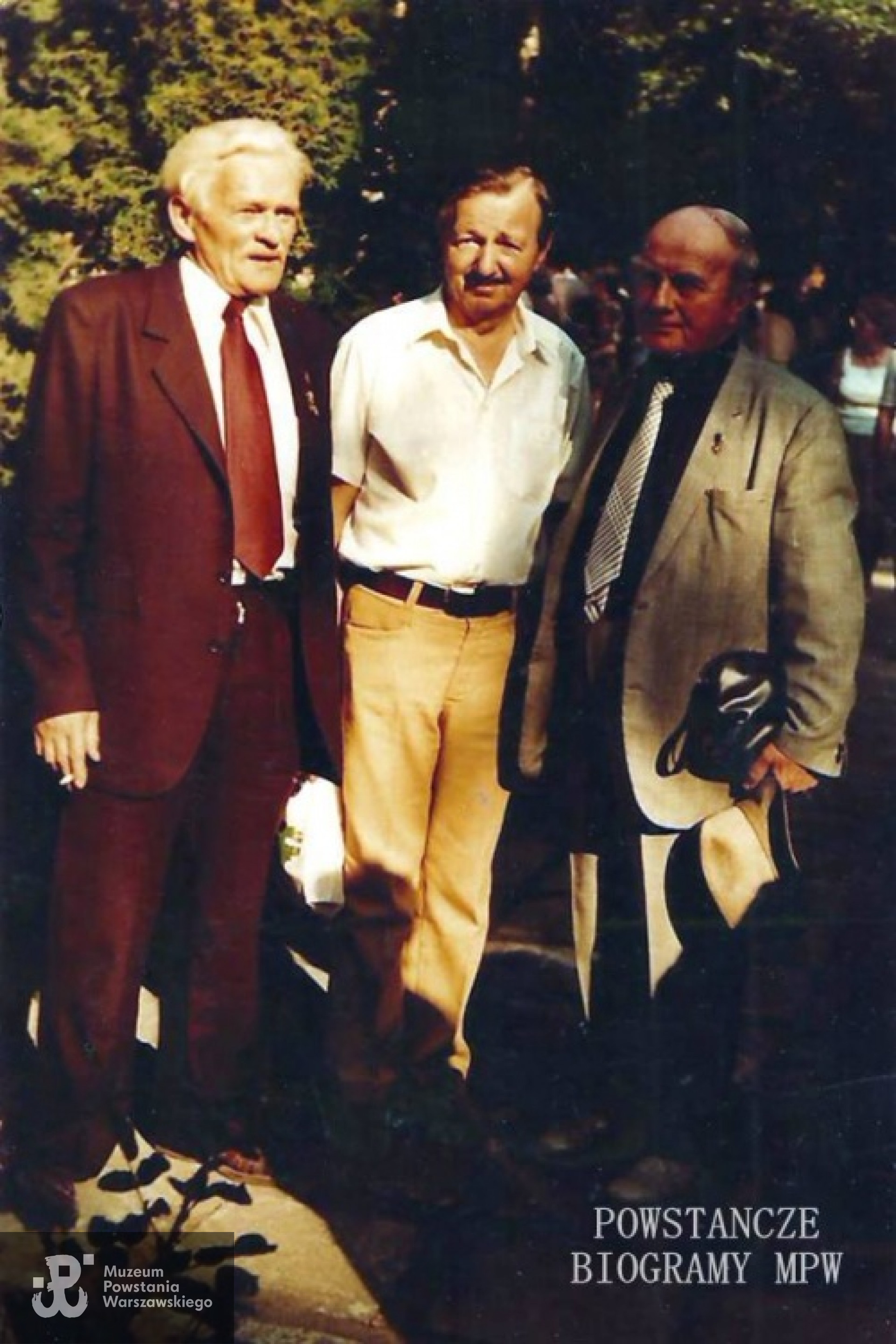 41. rocznica Powstania Warszawskiego - 1 sierpnia1985 r. Cmentarz Wojskowy w Warszawie, kwatera Korpusu Bezpieczeństwa (B-28)Fot. <i>Powstanie Warszawskie - Batalion KB Nałęcz</i>