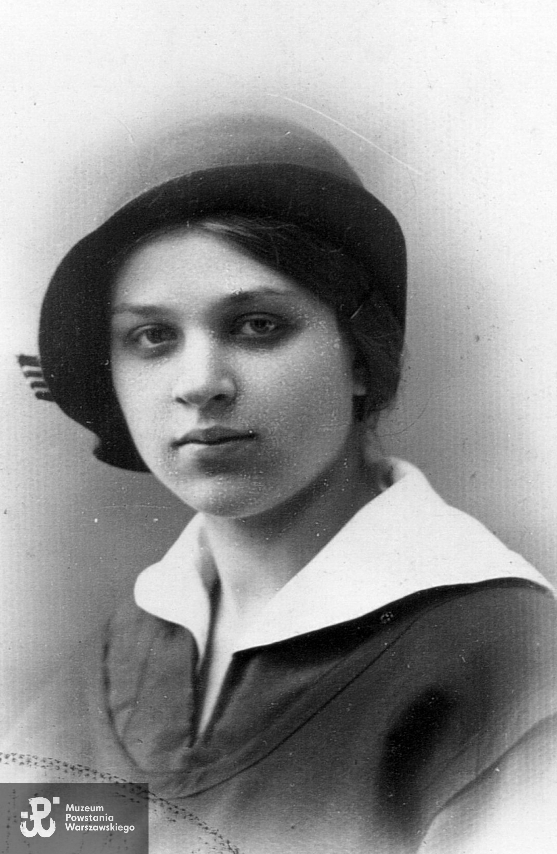 Zofia Anna Siemaszko "Hanka" - 1931 rok. Fot.  ze zbiorów Muzeum Powstania Warszawskiego - materiały do Słownika Biograficznego Uczestników PW, zasób Pokoju Kombatanta