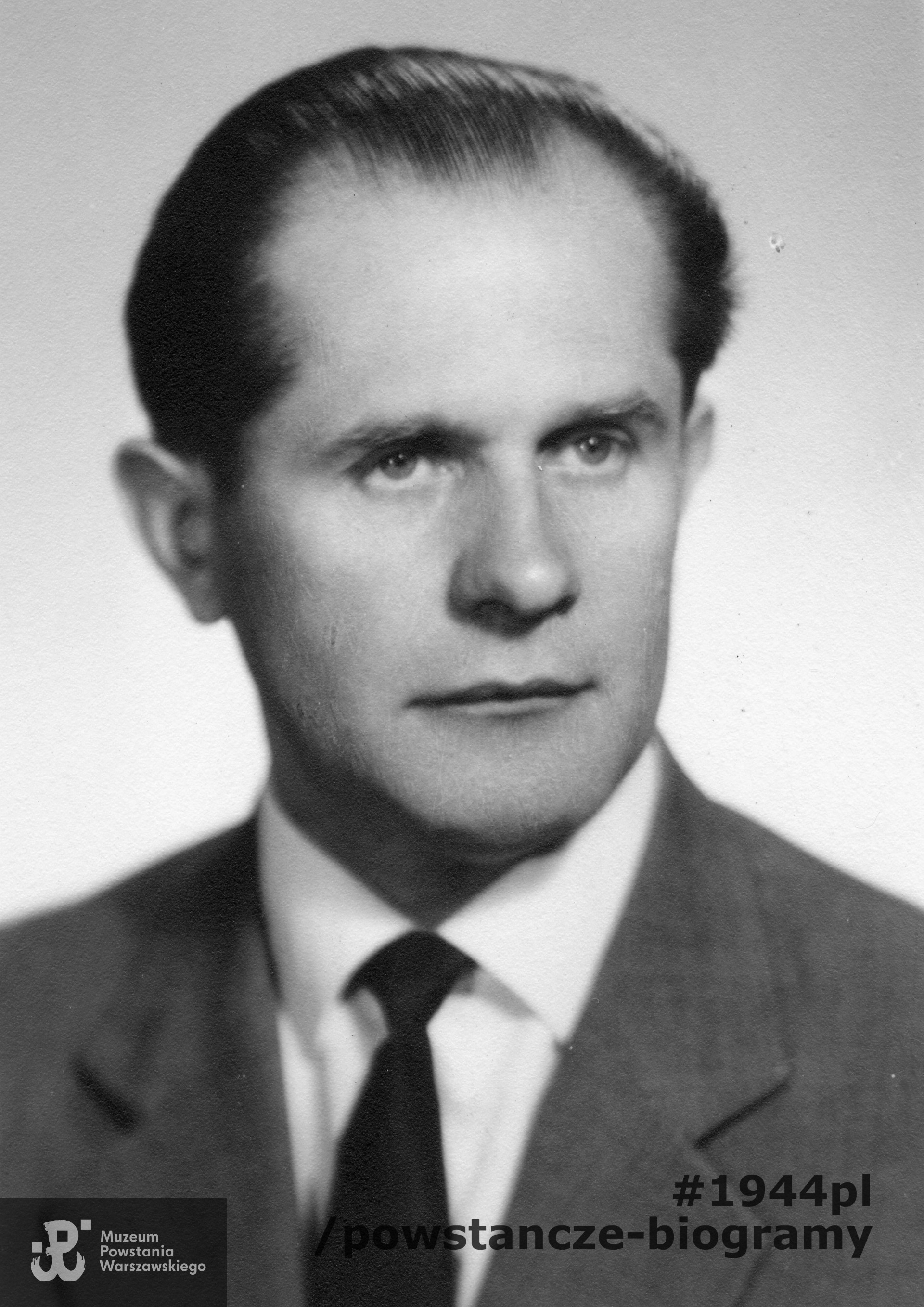 st. strz. Jan Komorowski "Kruk" (1924-2021). Skan ze zbiorów Muzeum Powstania Warszawskiego - katalog "WIEPW"