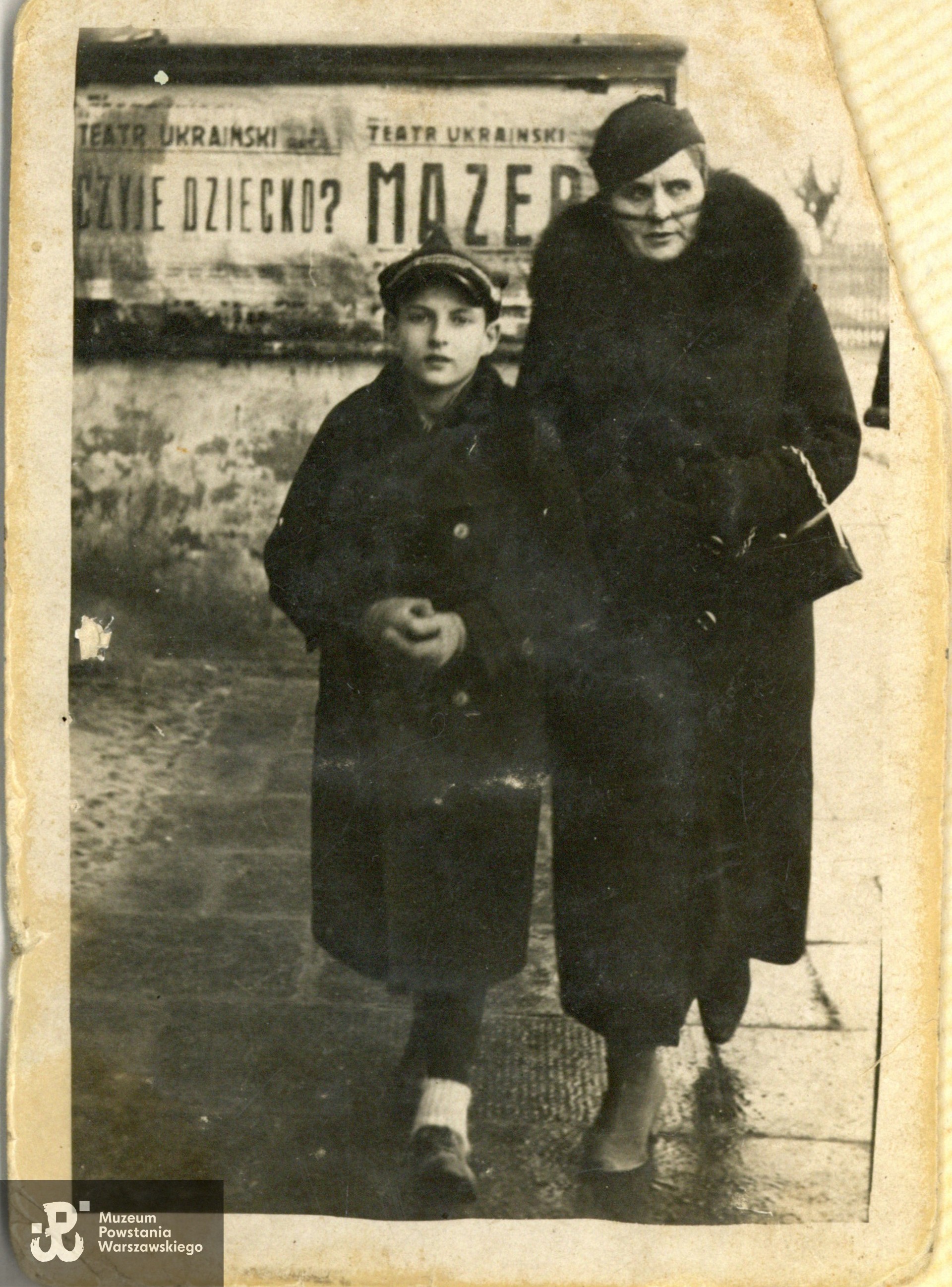 1935 rok.  Fot. ze zbiorów rodzinnych, udostępnili p. Jan Białecki i p. Elżbieta Frontczak z domu Białecka. Skany wykonano w Muzeum Powstania Warszawskiego