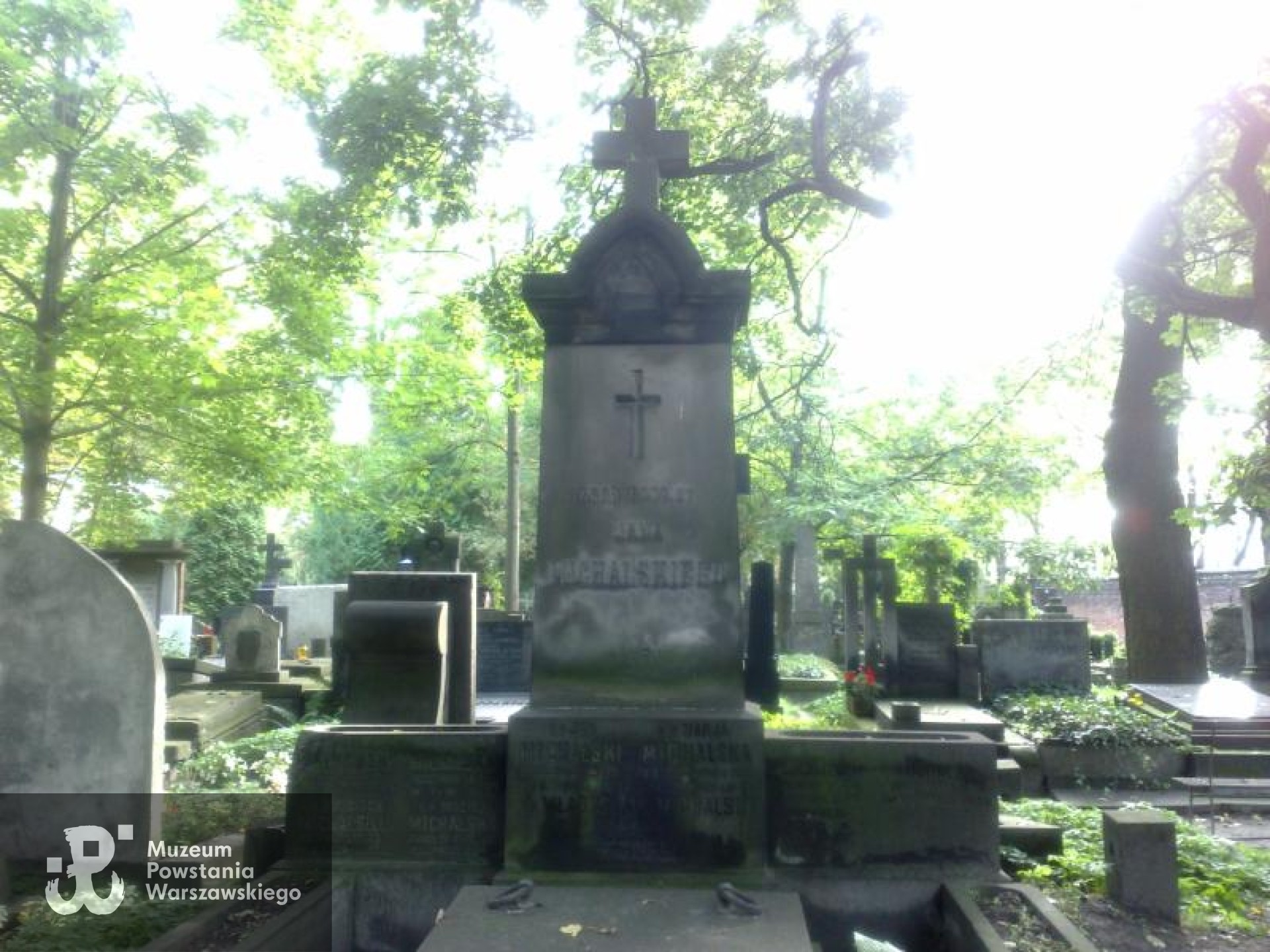Cmentarz Powązkowski w Warszawie (Stare Powązki), kwatera  172, rząd 6, miejsce 19-20