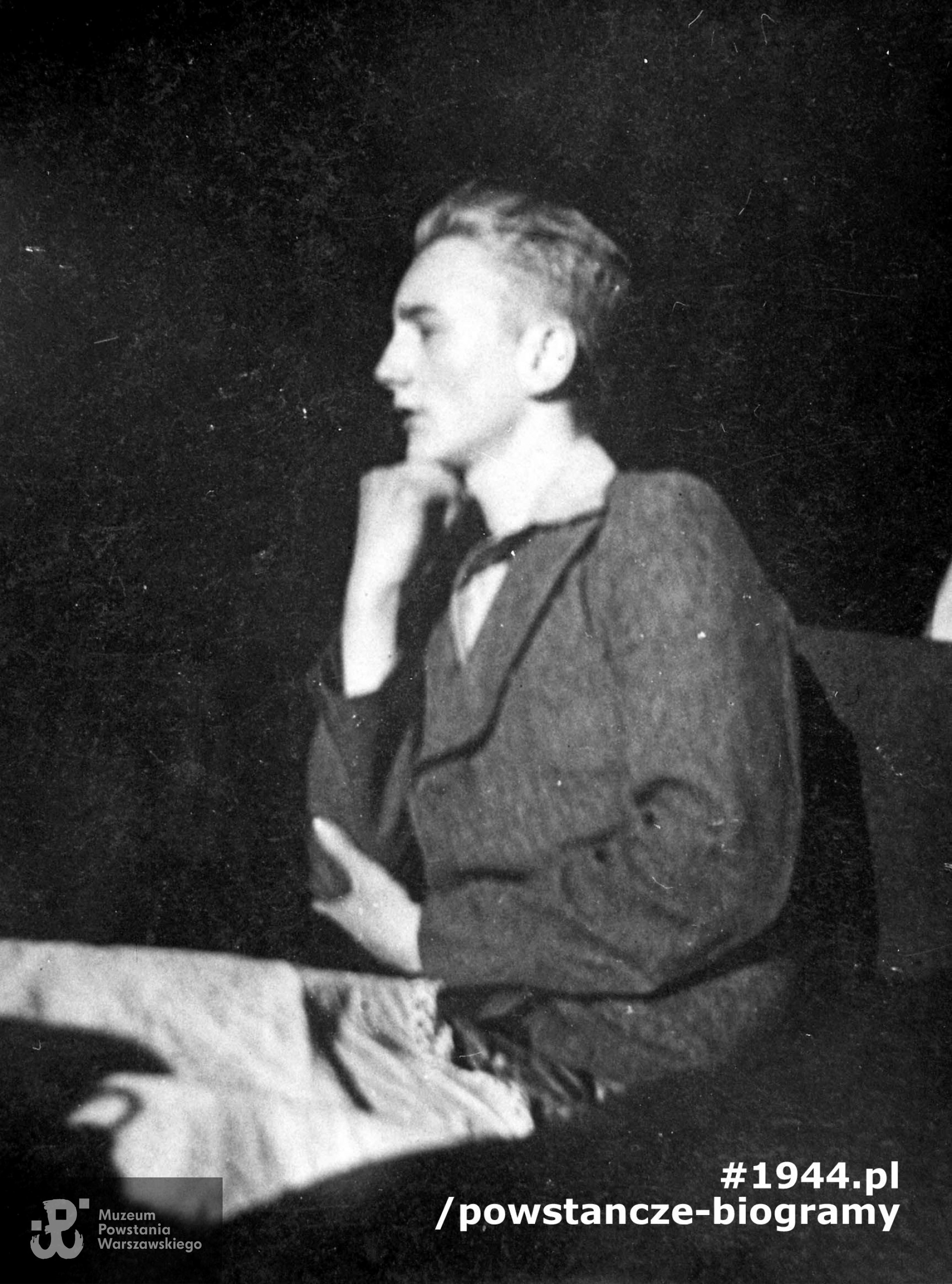 st. strz. Jerzy Kannenberg "Kostek" (1928-1944). Fotografia portretowa ze zbiorów  Muzeum Powstania Warszawskiego, sygn. MPW-IH/1054