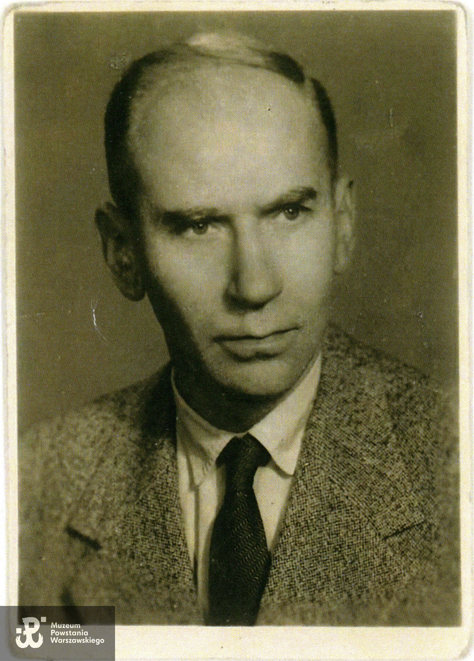 Muzeum Powstania Warszawskiego, Teczki personalne uczestników Powstania Warszawskiego: Michniewicz Stanisław Kazimierz ps. Żbik, skan z kserokopii przekazanej przez córkę Powstańca