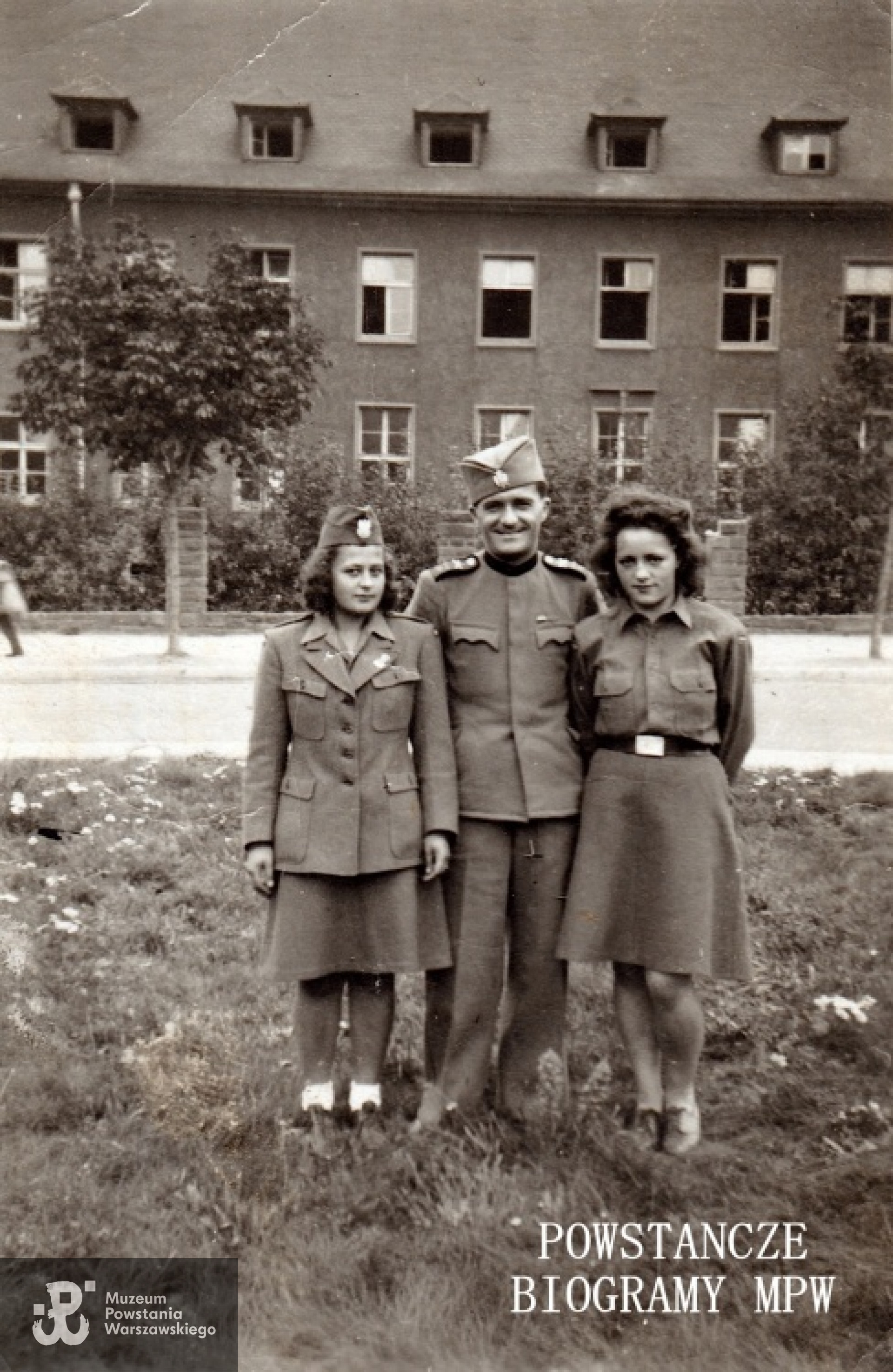 Darmstadt, 1945 r. Czesława Bazelczuk  stoi po prawej. Fot. archiwum rodzinne
