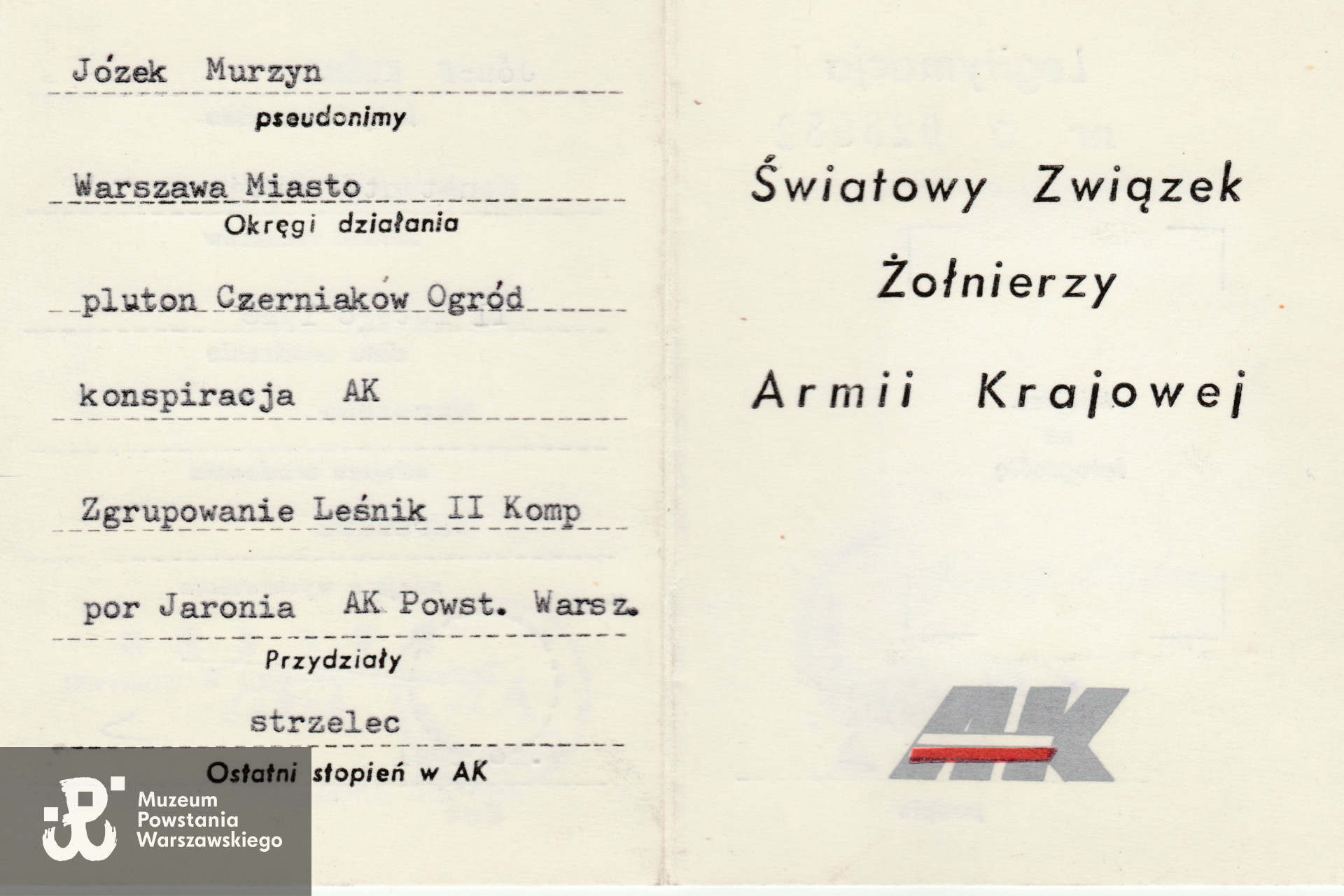 Legitymacja członkowska Światowego Związku Żołnierzy AK, przydział podany na okres konspiracji: pluton "Czerniaków-Ogród". Dokument ze zbiorów rodzinnych, skan udostępniła p. Hanna Derek, córka  Powstańca