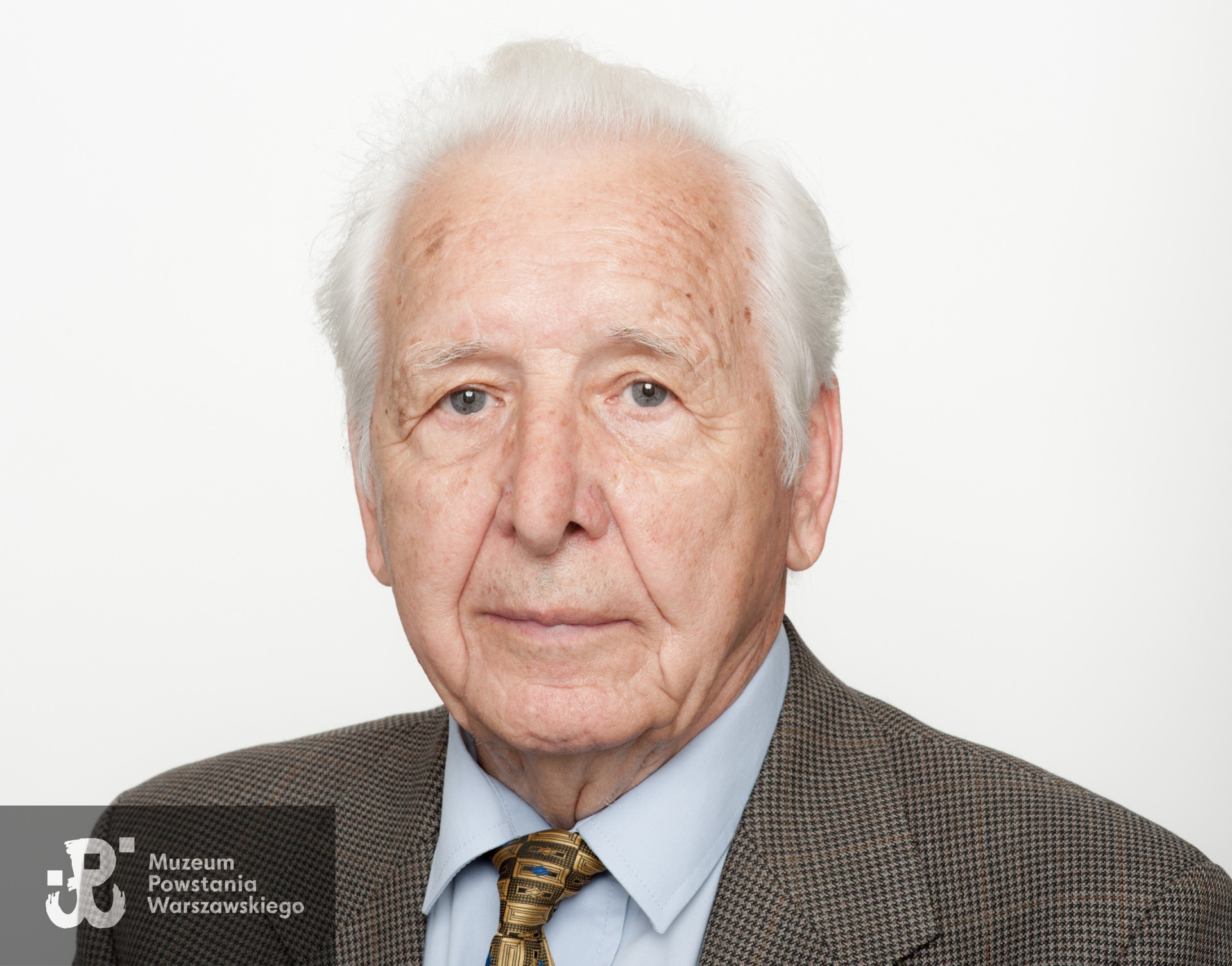 Leonard Kapiszewski „Ryś". Zdjęcie z serii portretów Powstańców Warszawskich wykonanych w ramach projektu ”1944/70/2014„ realizowanego przez grupę WWPHOTO dla uczczenia 70. rocznicy wybuchu Powstania Warszawskiego. Muzeum Powstania Warszawskiego, 22.07-04.08 2013.