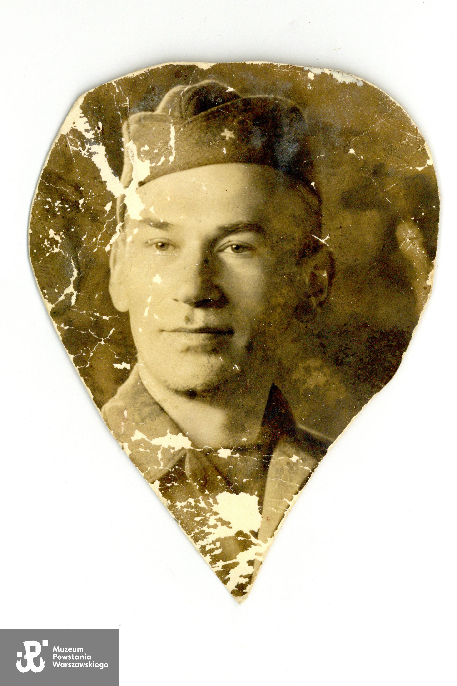 Fot. ze zbiorów Muzeum Powstania Warszawskiego, sygn. P/9697/22, dar p. Krystyny  Michniewicz-Wanik