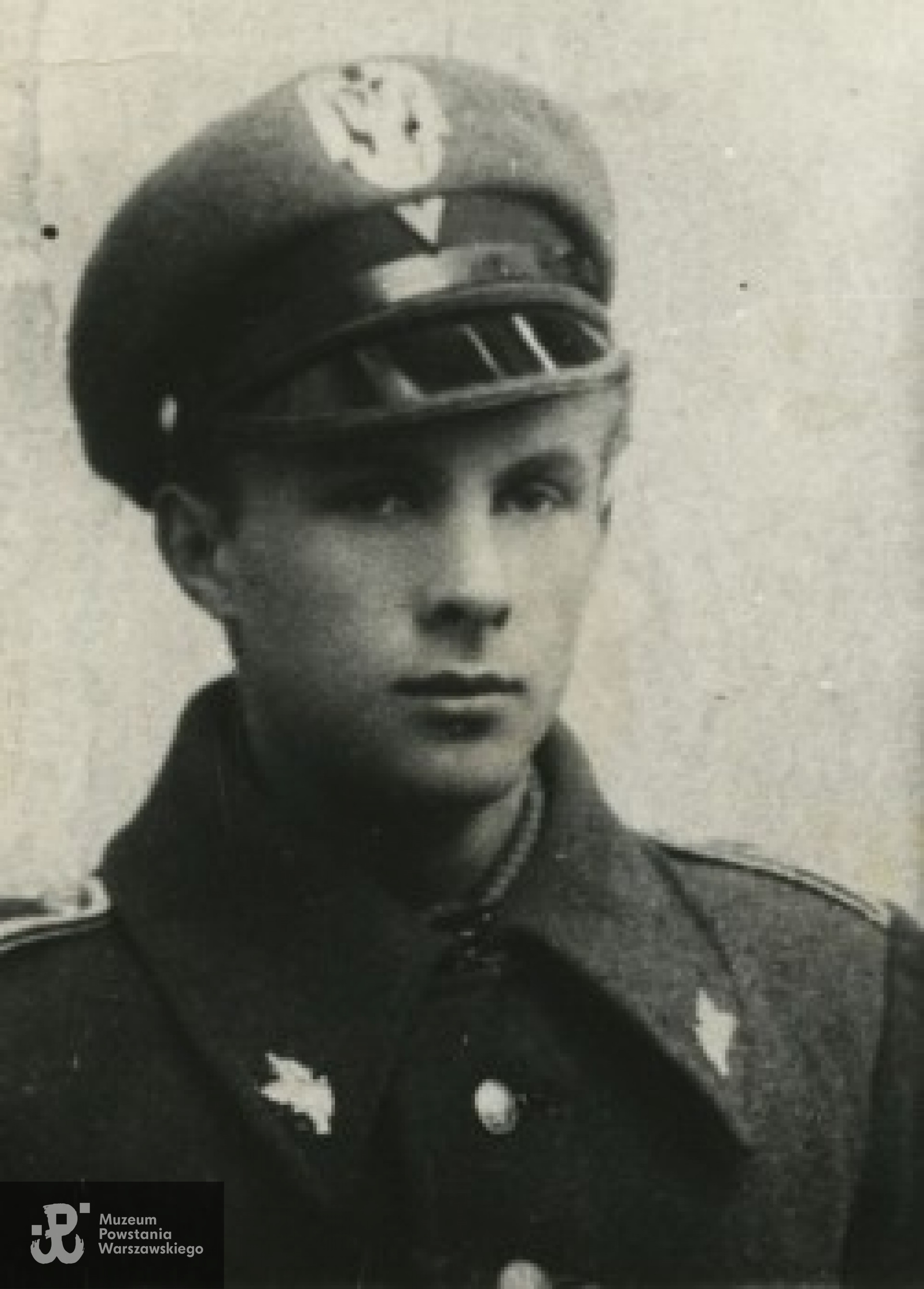 Janusz Jarzęcki, sierżant pilot. Dęblin, 1947. Fot. zbiory Janusza Jarzęckiego
