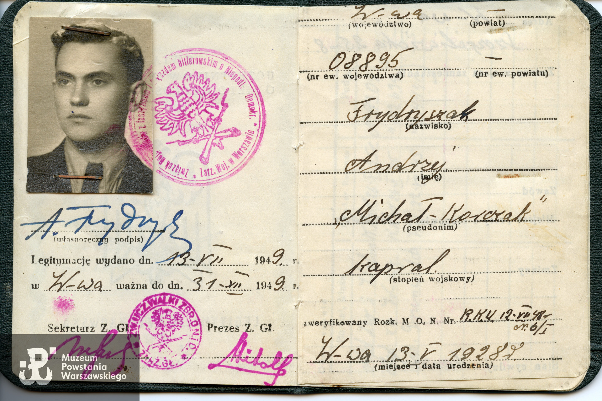 Legitymacje ZBoWiD, 1949. Dokument ze zbiorów rodzinnych p. Andrzeja Frydryszaka ps. Michał
