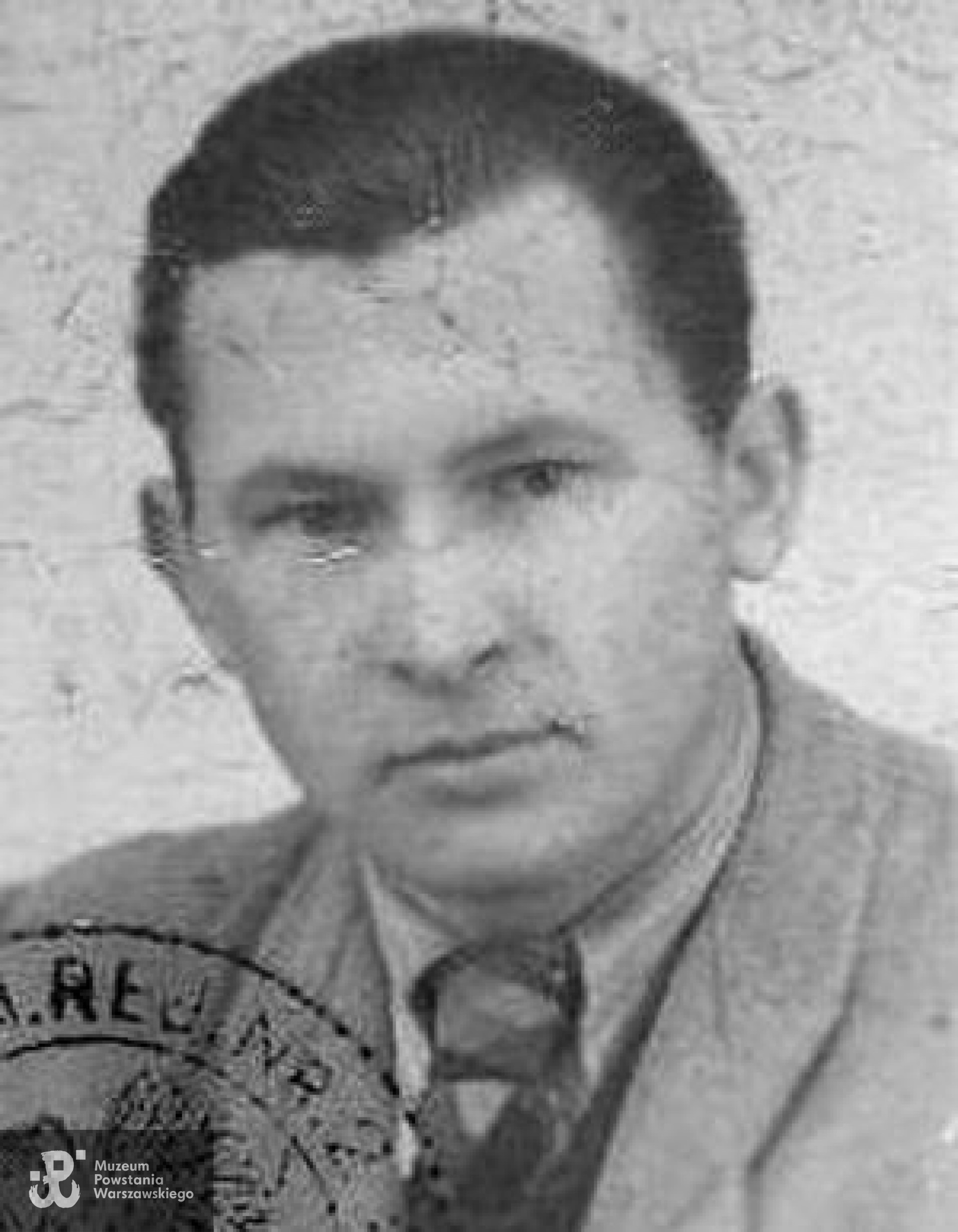 Zdjęcie z książeczki wojskowej.