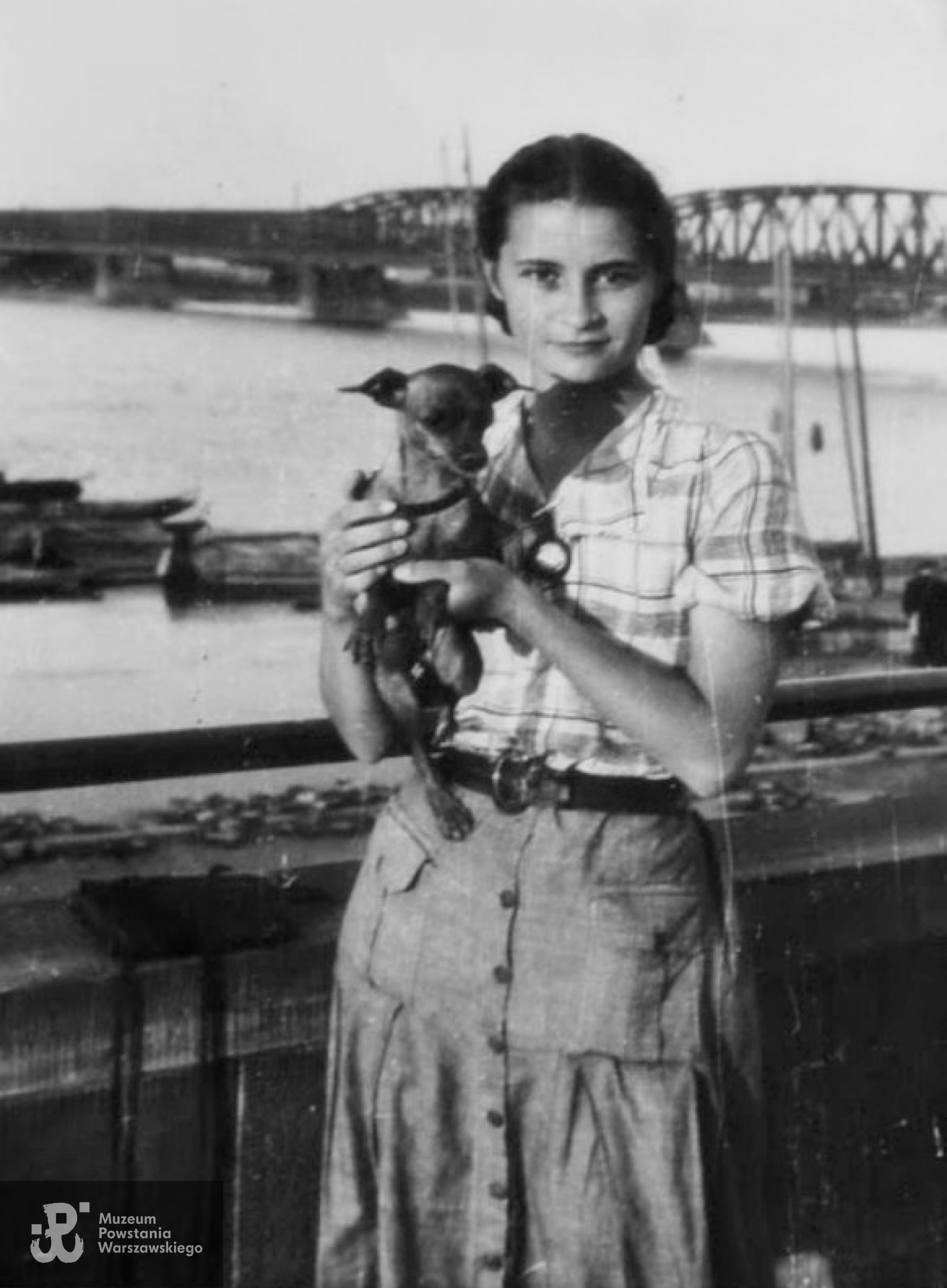 Fot. : <a href = http://3.bp.blogspot.com/-V-VdDeHwGYY/VdczVlag3xI/AAAAAAAADk4/utA892wW1m8/s640/DSC_5797.JPG> Pierwsze dni wojny oczami świadka, </a> mojepodrozeliterackie.blogspot.com