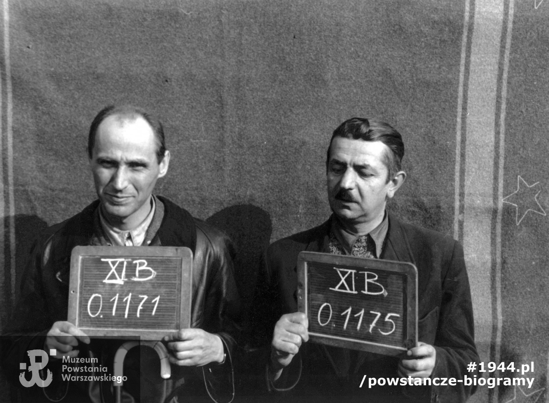 Fotografia z obozu jenieckiego Stalag XI B w Fallingbostel, październik 1944 r.  Z numerem jenieckim 0.1171 mjr Tadeusz Boguszewski "Bielecki", obok (po prawej) - mjr Bolesław Świtoniak "Kmicic II", numer jeńca 0.1175. Fot. ze zbiorów Muzeum Powstania Warszawskiego, sygn. MPW-IP/4437