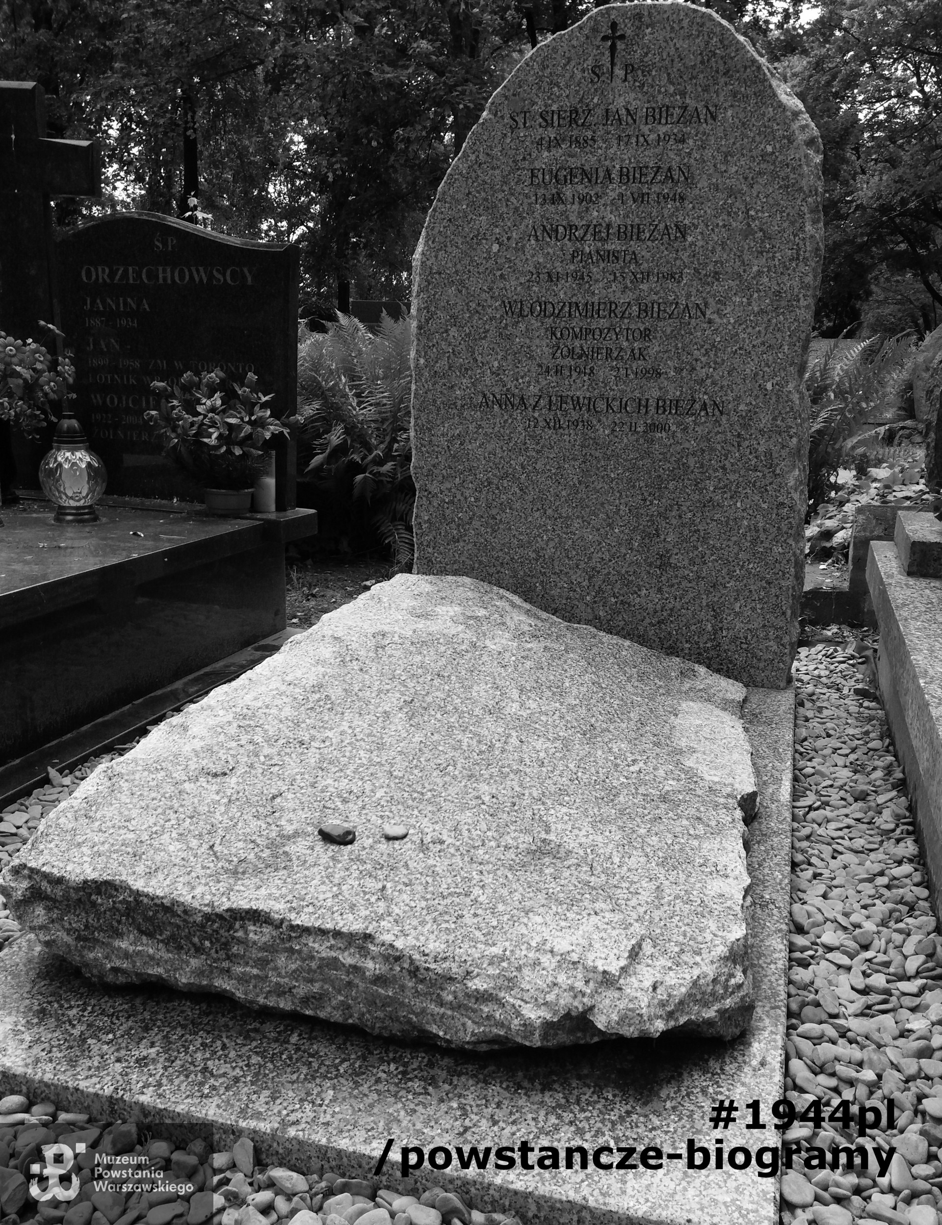 Nowy pomnik ufundowany przez córkę, p. Ewę Bieżan. Warszawa, Cmentarz Wojskowy na Powązkach, kw.C-22, rząd II, grób 5. Fot. archiwum rodzinne