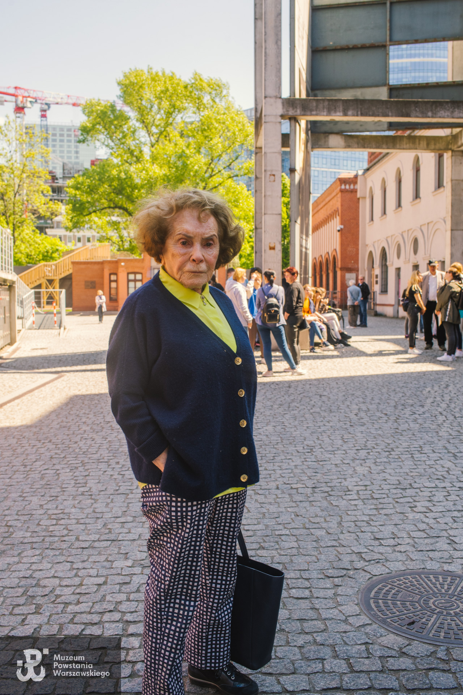 Pani Maria Devrim podczas swej ostatniej wizyty w Muzeum Powstania Warszawskiego, 12 maja 2023 r. Fot. Katarzyna Stefanowska, MPW