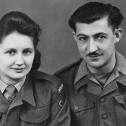 Grażyna z mężem Edwardem Dąbrowskim - Niemcy, wrzesień 1945 r.