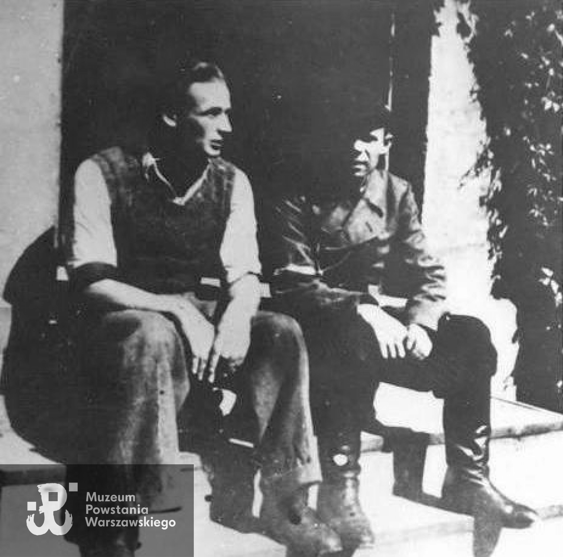 Na zdjęciu po prawej. Zdjęcie z archiwum rodzinnego.