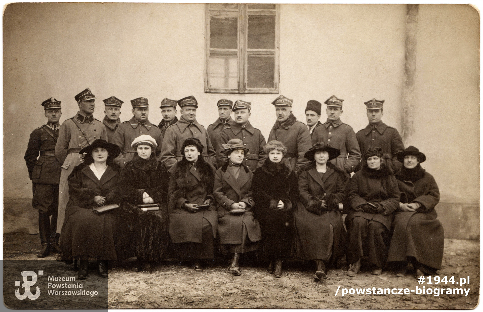 Kazmierz Turyczyn - na zdjęciu stoi drugi z lewej strony. Fot. z archiwum rodzinnego udostępniła p. Maria Skorupka