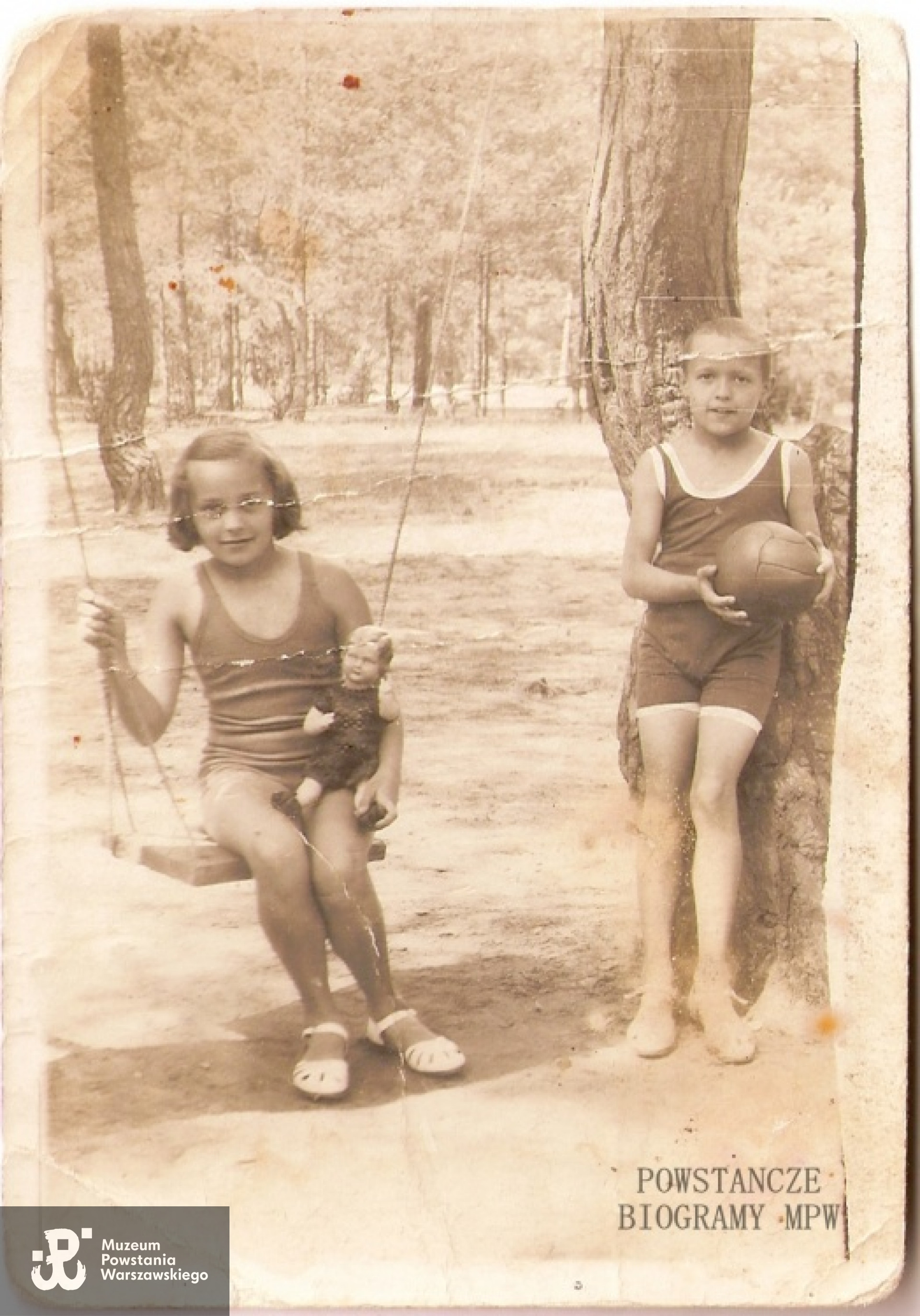 Stanisława z bratem Jerzym Kruszewskim. Fot. z archiwum rodzinnego  Marii Holki.