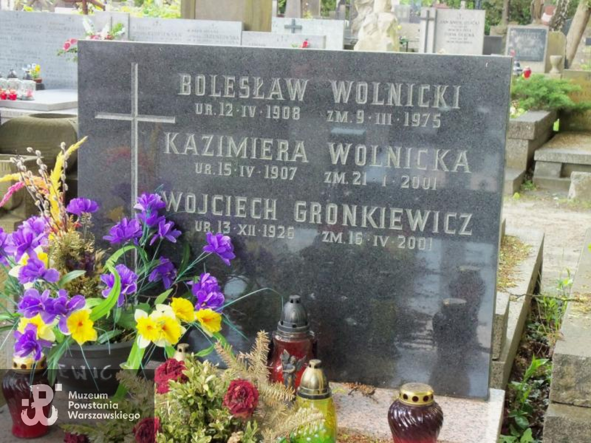 Fot. Warszawskie Zabytkowe Pomniki Nagrobne:  serwis mapowy m. st. Warszawy: <i>cmentarze.um.warszawa.pl</i>