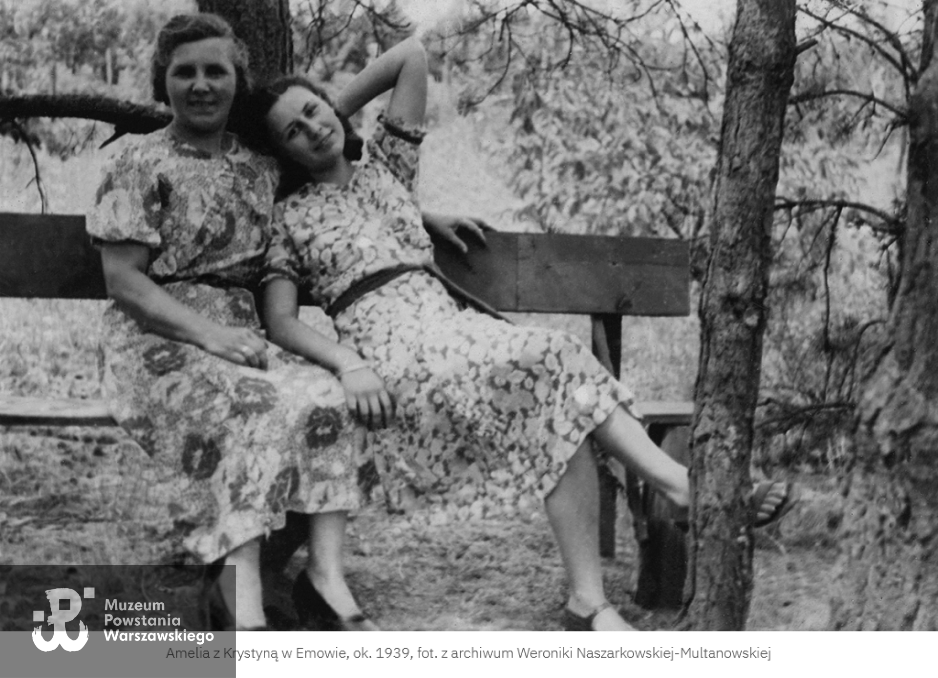 Amelia Kozłowska z córką Krystyną w Emowie, ok. 1939. Z archiwum Weroniki Naszarkowskiej-Multanowskiej, źródło: Subiektywna podróż po Linii Otwockiej: Ameliówka – Emów.