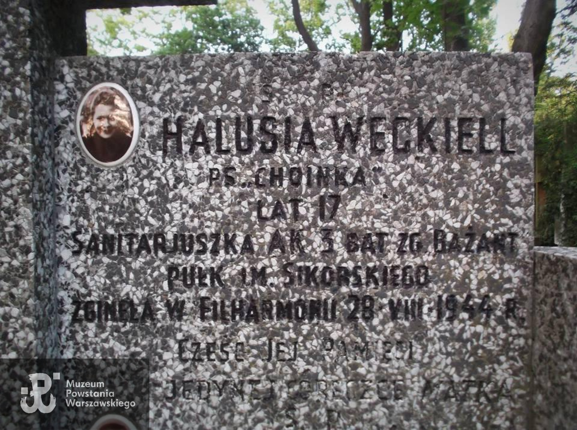  Cmentarz Wojskowy na Powązkach, kw. A-22, rząd 2, grób 16. Fot. udostępniła Magdalena Ciok