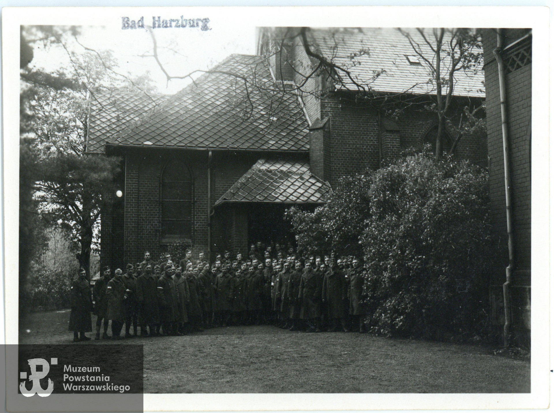 Fotografia pochodząca ze spuścizny po Zygmuncie Janie Raczyńskim ps. Zygmuś - żołnierze polscy  w Bad Harzburg. Udostępnił p. Jerzy Raczyński, syn Powstańca.