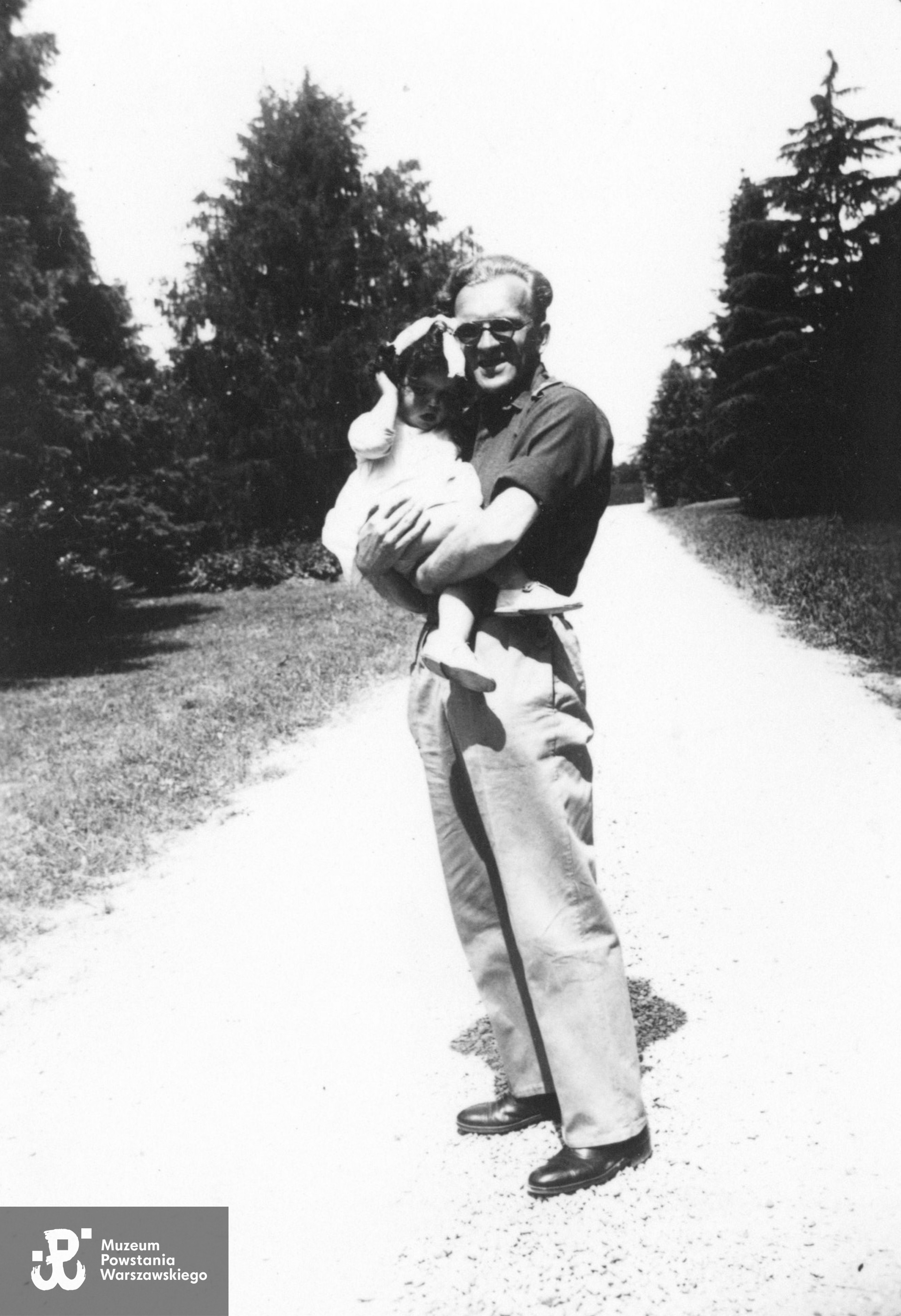 Fot. ze zbiorów rodzinnych  synów Powstańca,   p. Wojciecha i Romana Zasadzińskich. Skany wykonano w Muzeum Powstania Warszawskiego, 06/2024.
