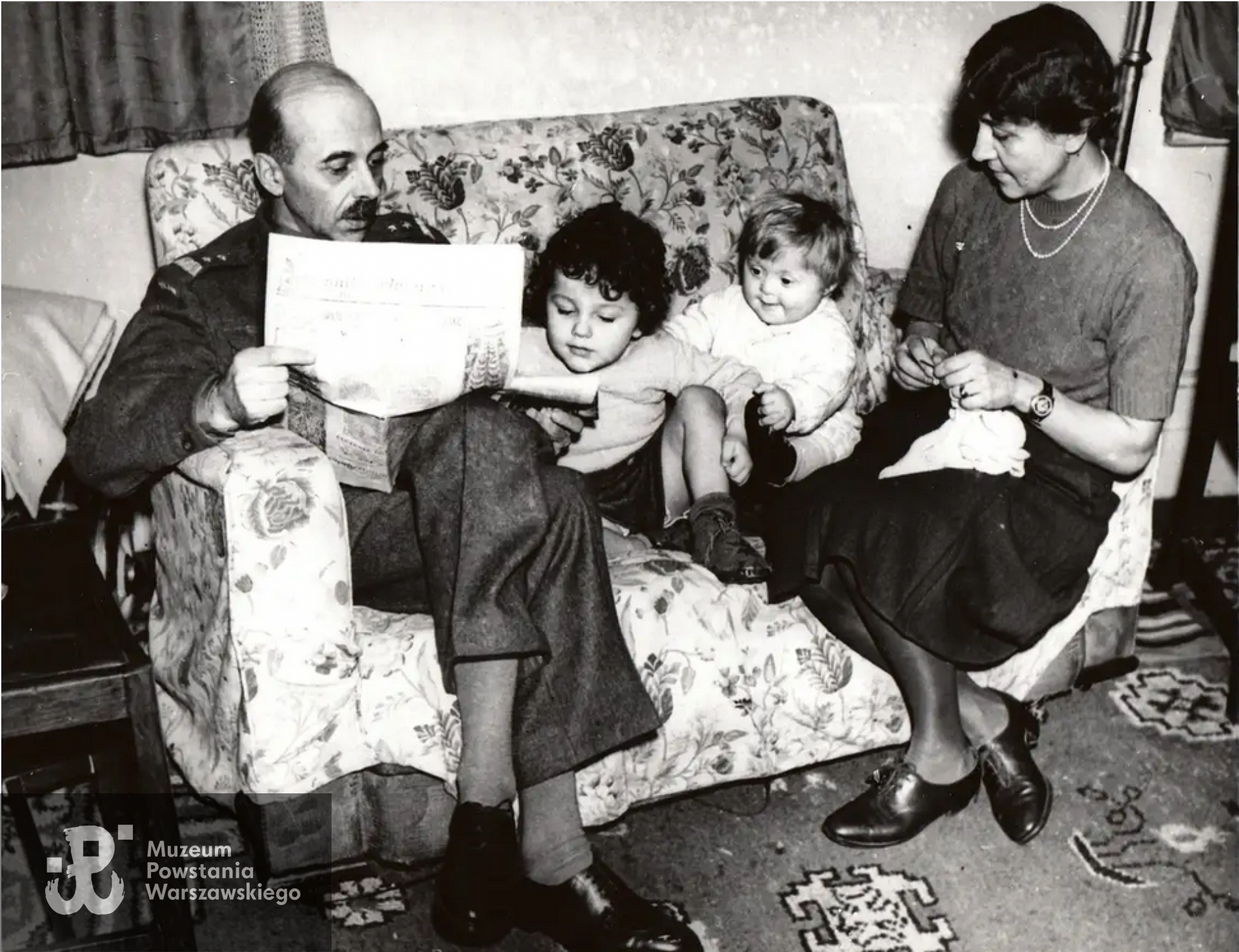 Z żoną i synami - okres powojenny. Fot. domena publiczna