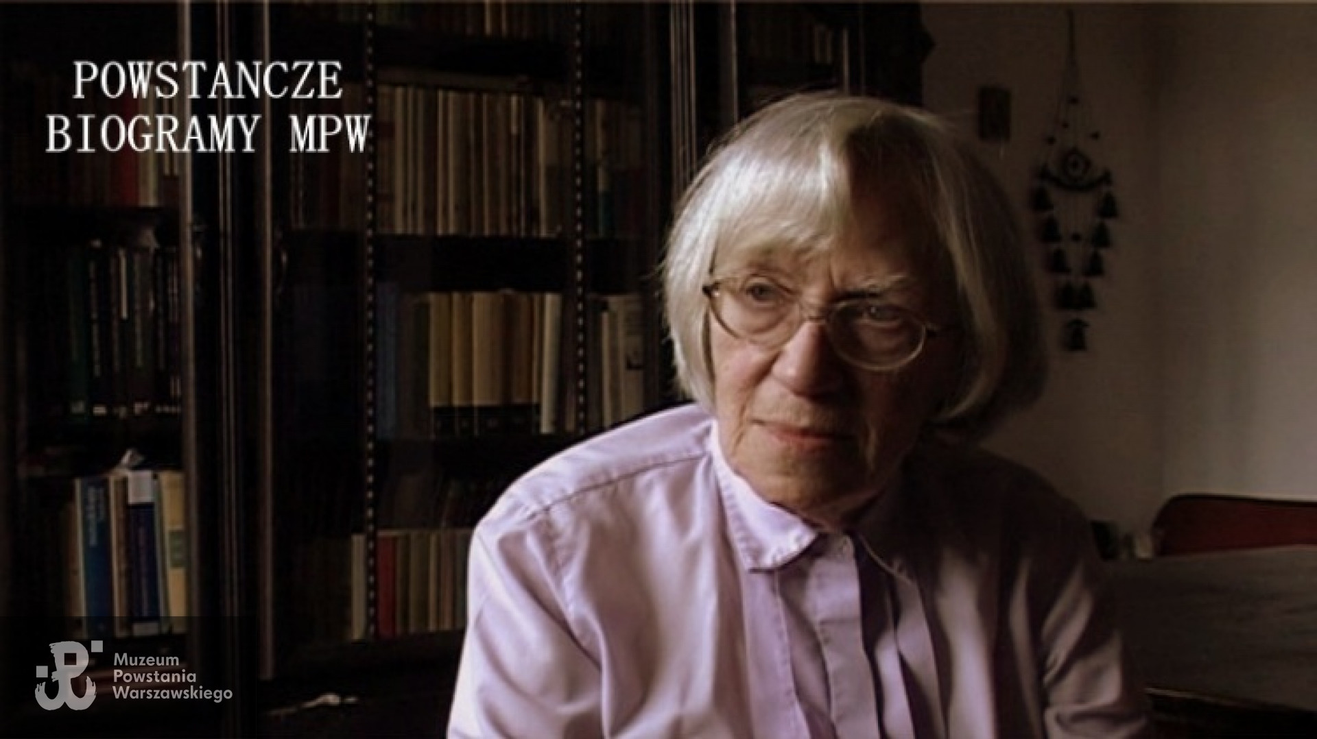 Elżbieta Dziębowska "Dewajtis" podczas nagrania wspomnień dla Archiwum Historii Mówionej MPW w 2007 roku. Fot. AHM