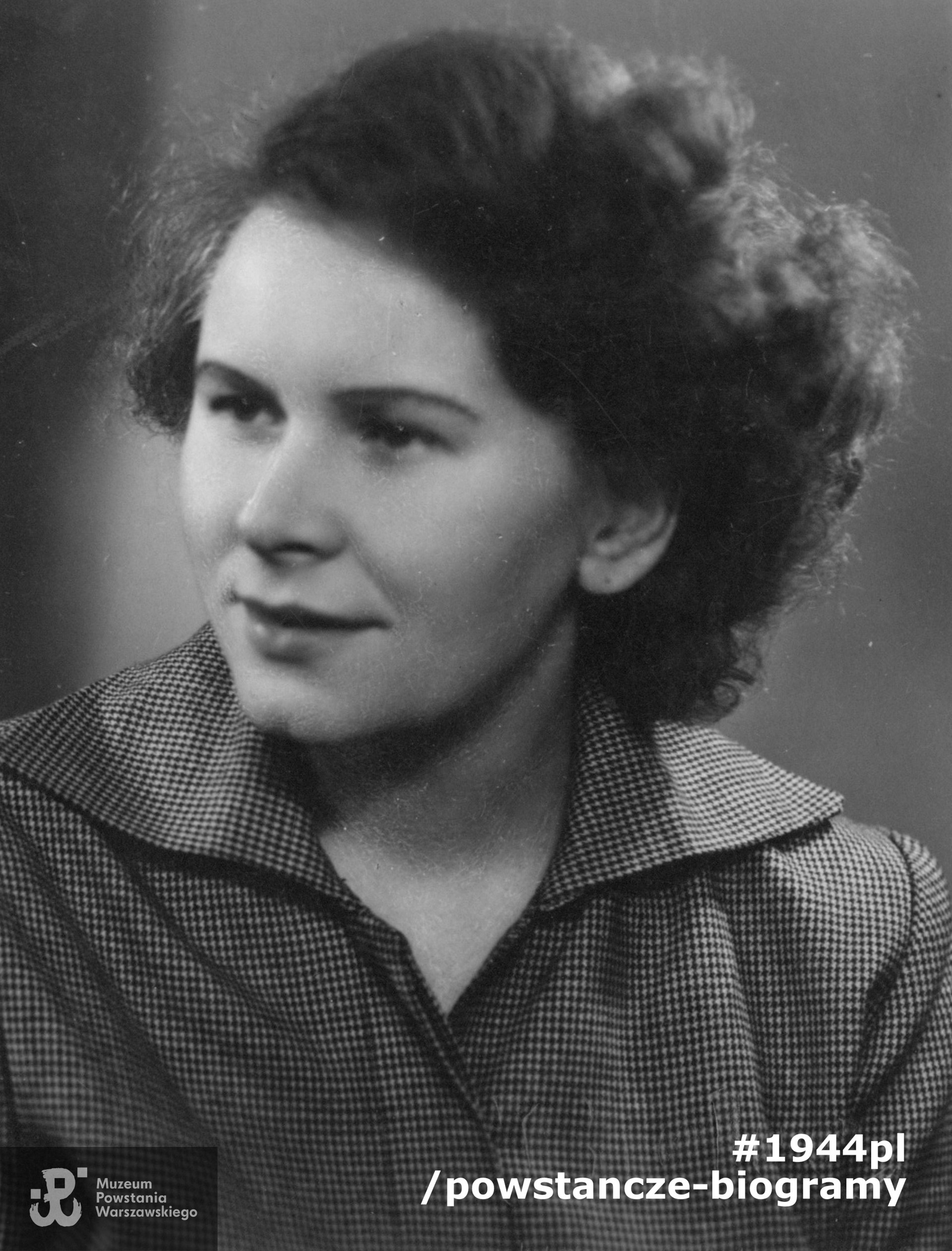 Sanitariuszka Barbara Radwańska - Latała. Fotografia portretowa, 1946 rok. Fot. ze zbiorów rodzinnych p. Jana Ziemowita Radwańskiego, brata p. Barbary