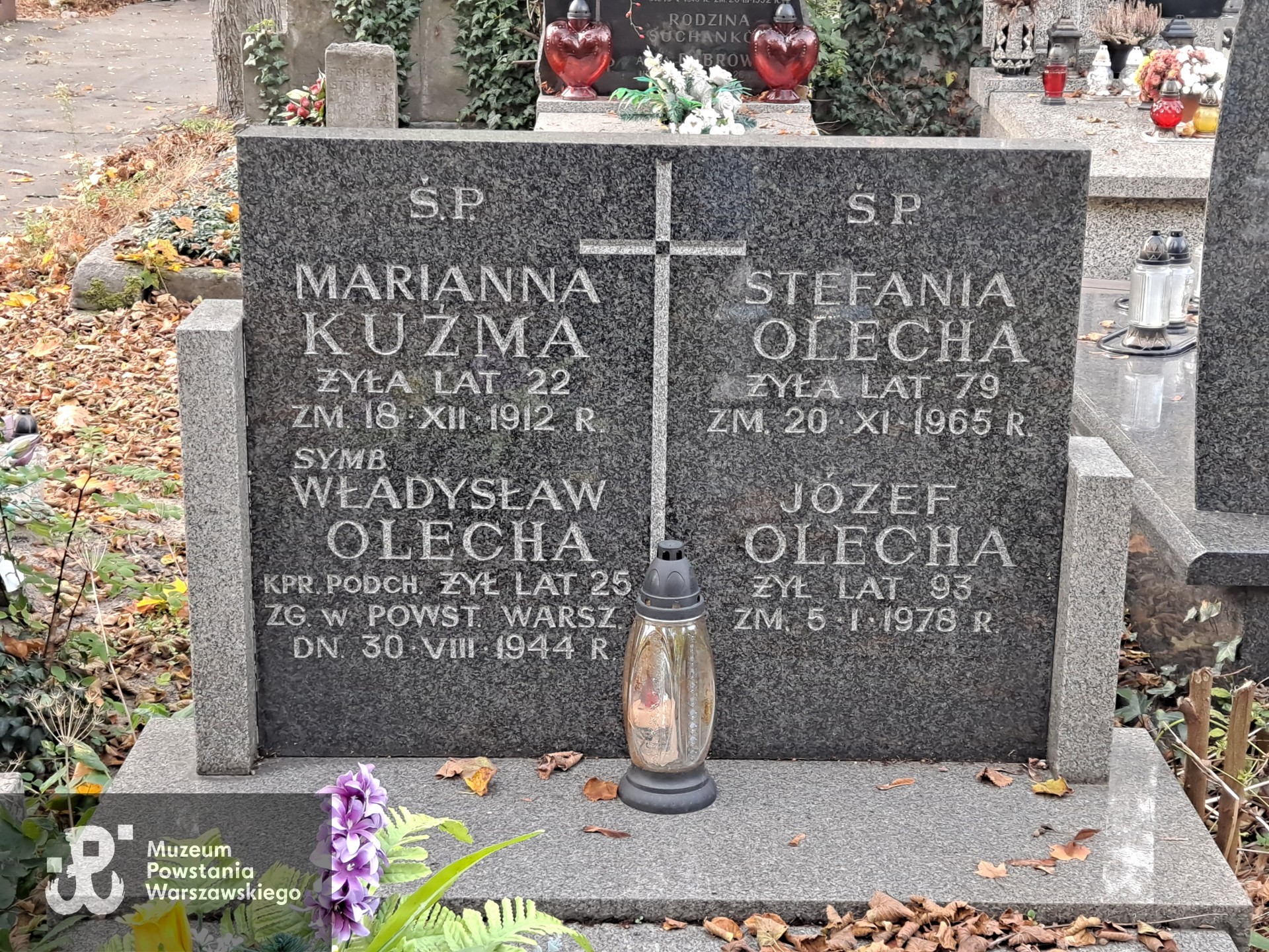 Mogiła symboliczna Władysława na Cmentarzu Bródnowskim w Warszawie, kwatera 49 C, rząd 1, grób 31. Fot. Muzeum Powstania Warszawskiego - Baza Grobów