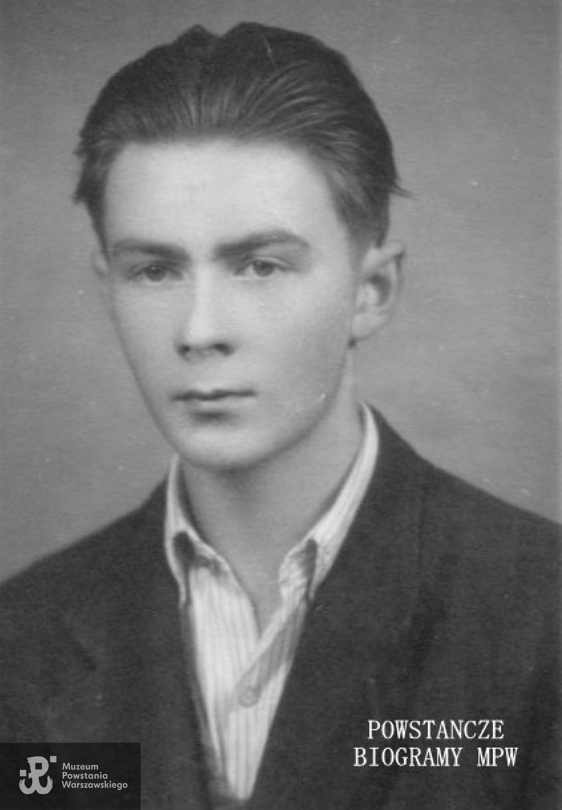 Andrzej Kossakowski ps. "Marek" (1929-1993). Na zdjęciu w roku 1945. Fot. archiwum rodzinne.