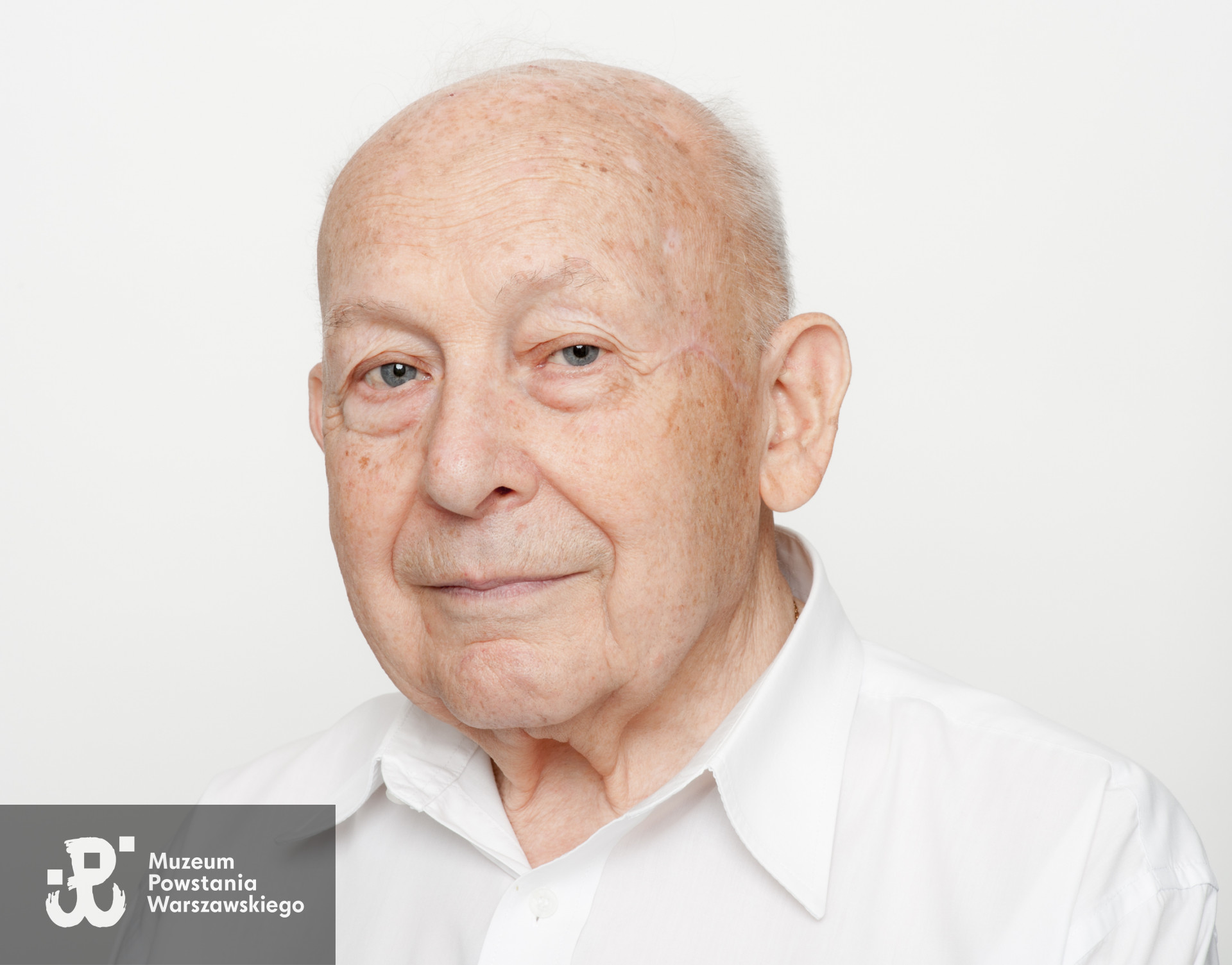 Zdjęcie z serii portretów Powstańców Warszawskich wykonanych w ramach projektu "1944/70/2014" realizowanego przez grupę WWPHOTO dla uczczenia 70. rocznicy wybuchu Powstania Warszawskiego. Muzeum Powstania Warszawskiego, 22.07-04.08 2013.