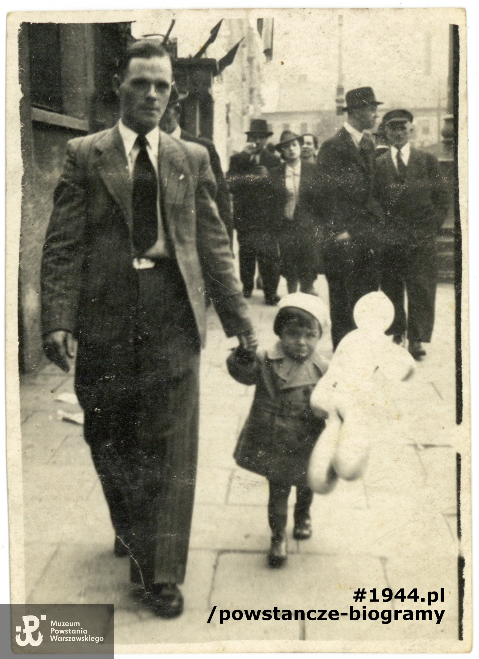 kpr. Adam Kaczmarczyk "Kruk" (1912-1944) z synem Arturem (rocznik 1936). Fot. z archiwum rodzinnego p. Artura Kaczmarczyka