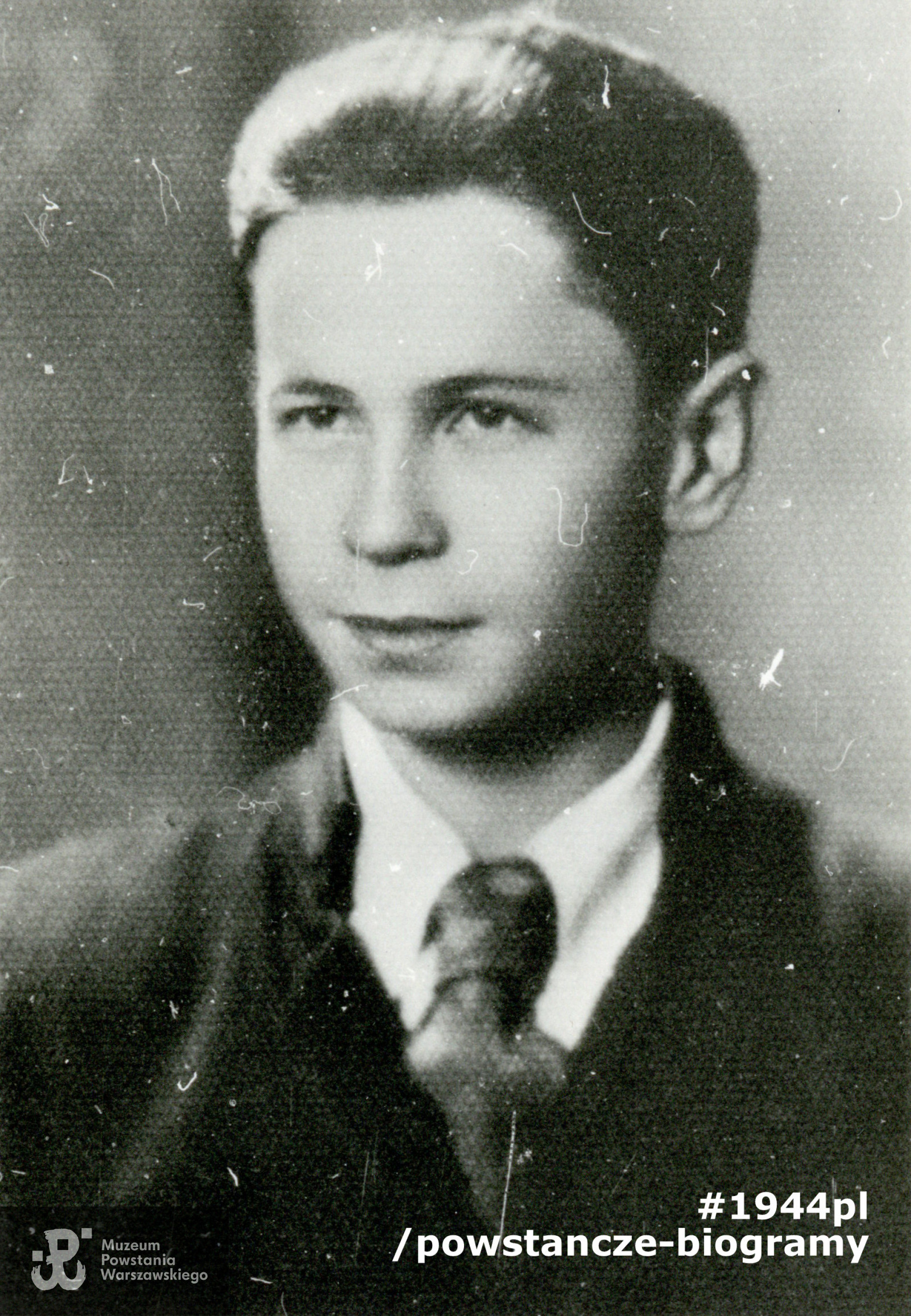 por. Ryszard Greczyński "Tytus" (1918-1944). Fot. ze zbiorów Andrzeja Dławichowskiego, skan wykonany w Muzeum Powstania Warszawskiego, 2021.